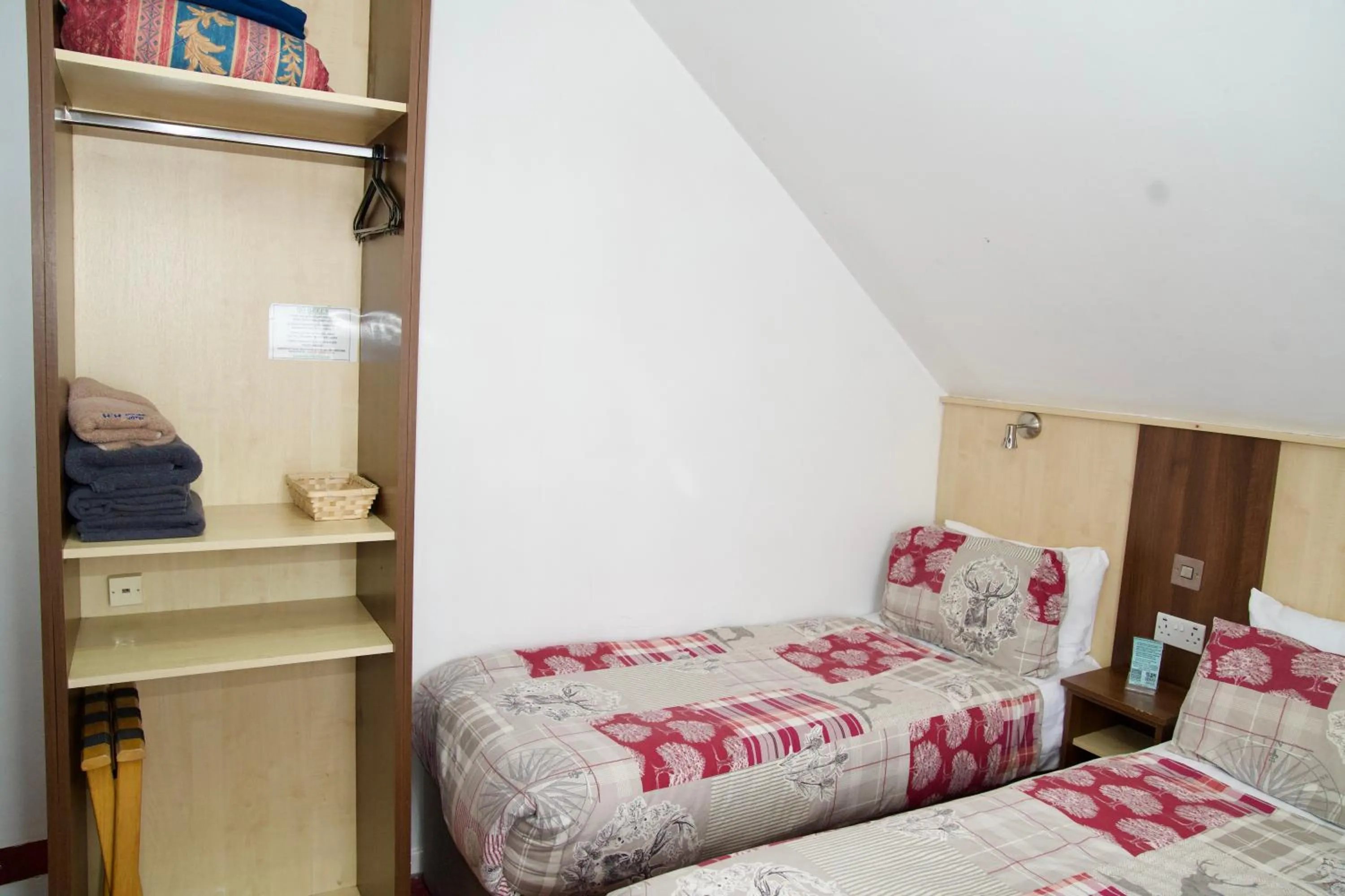 Bed in The Gatwick White House Hotel