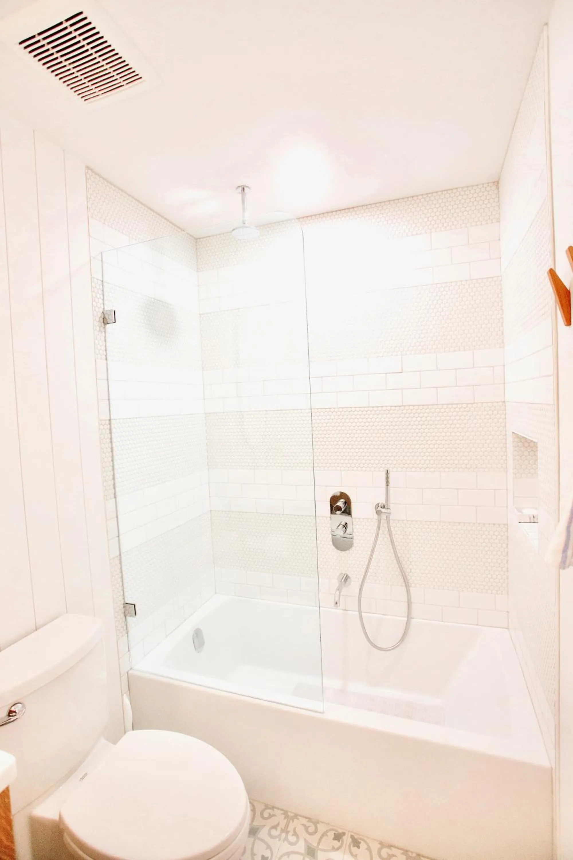 Bathroom in Peachland Beach Resort