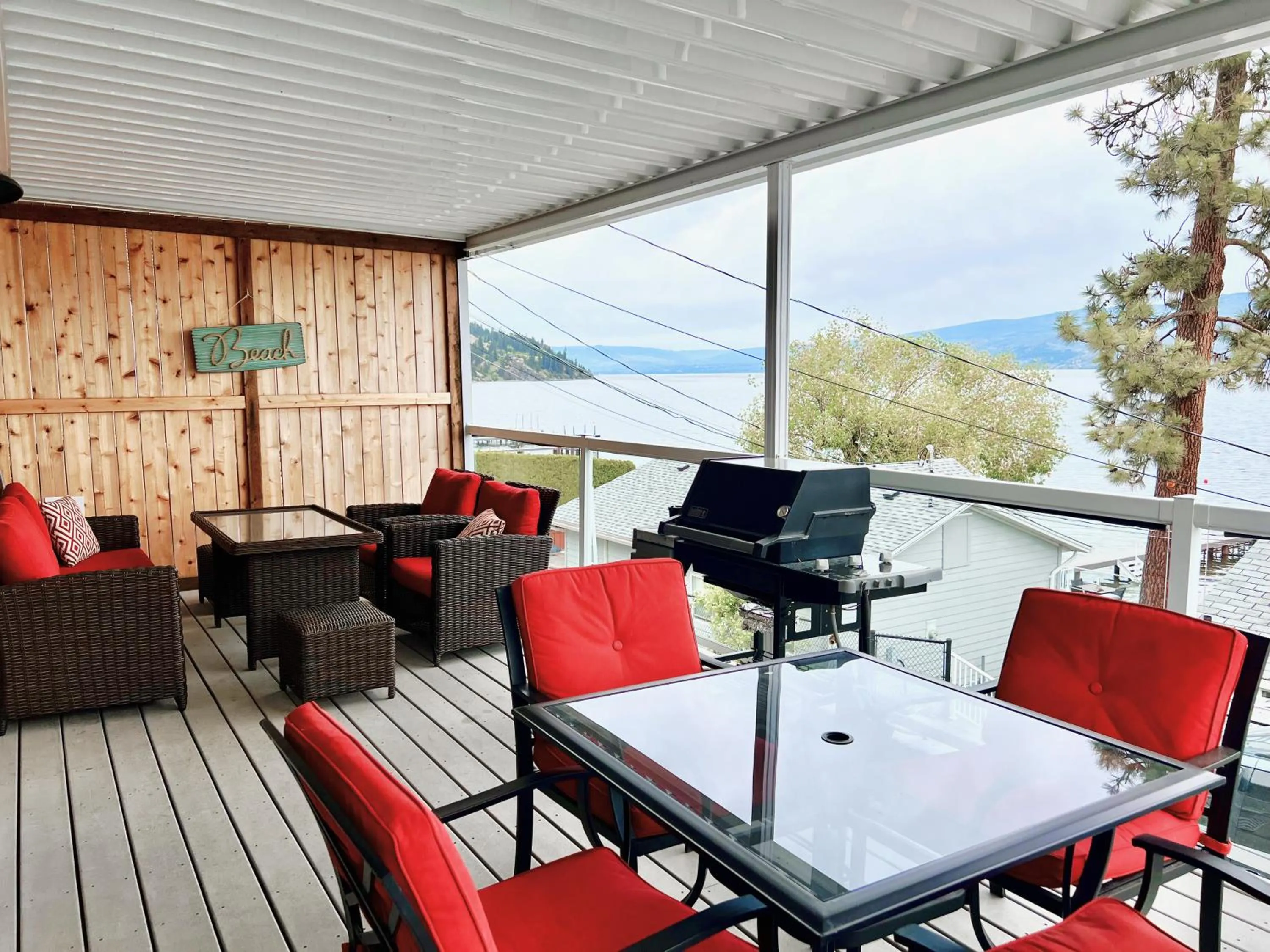 BBQ facilities in Peachland Beach Resort