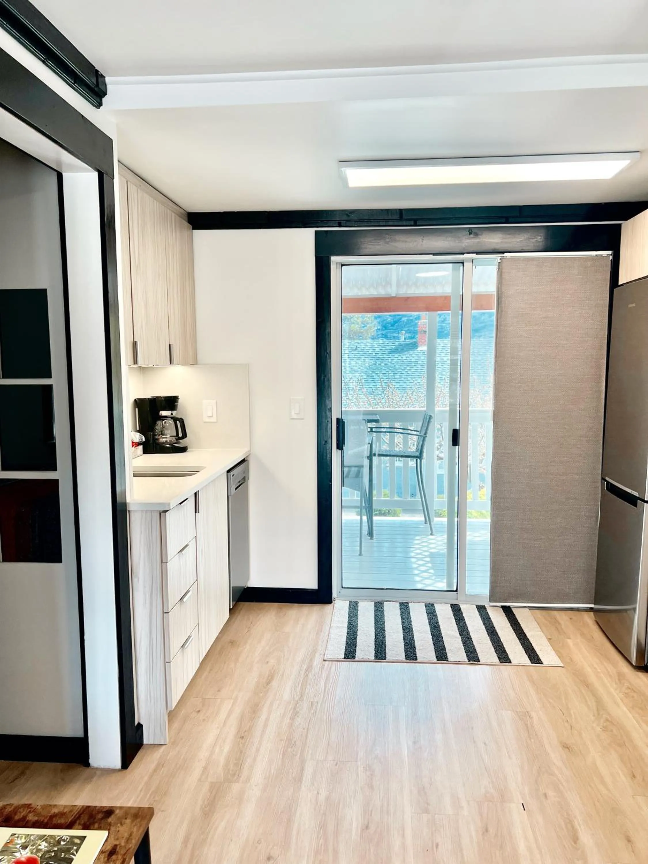 kitchen in Peachland Beach Resort