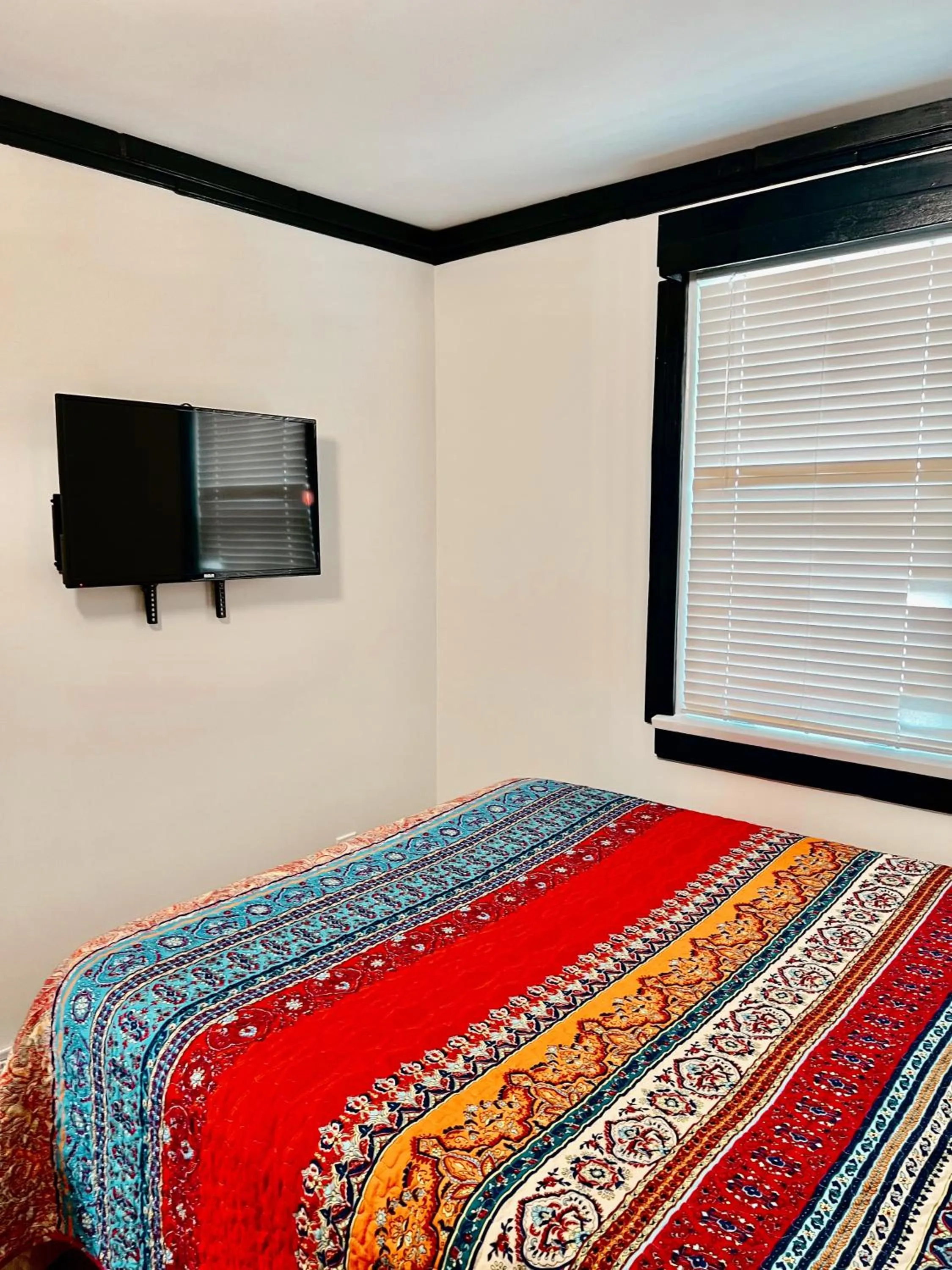 Bed in Peachland Beach Resort