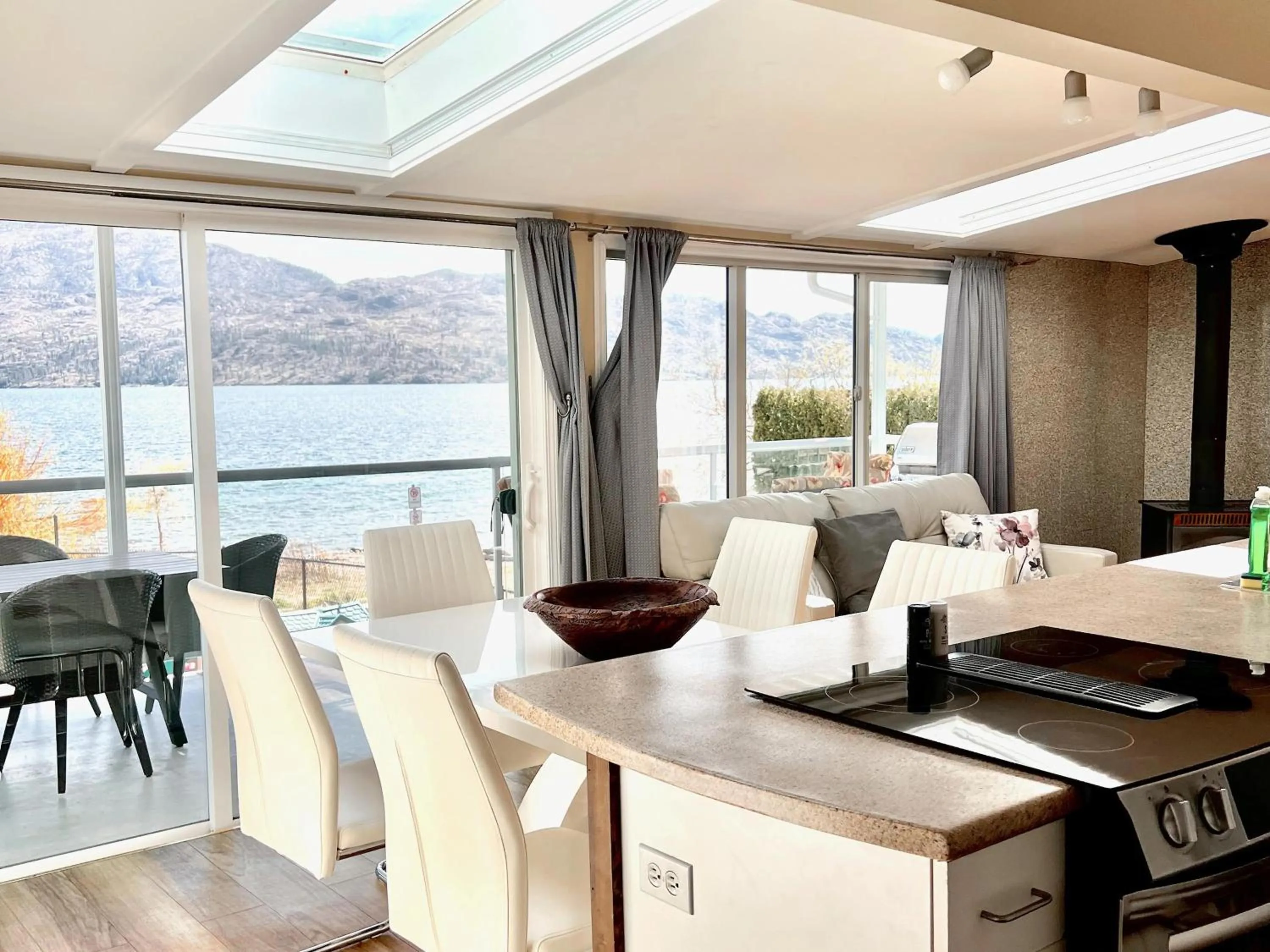 Balcony/Terrace in Peachland Beach Resort