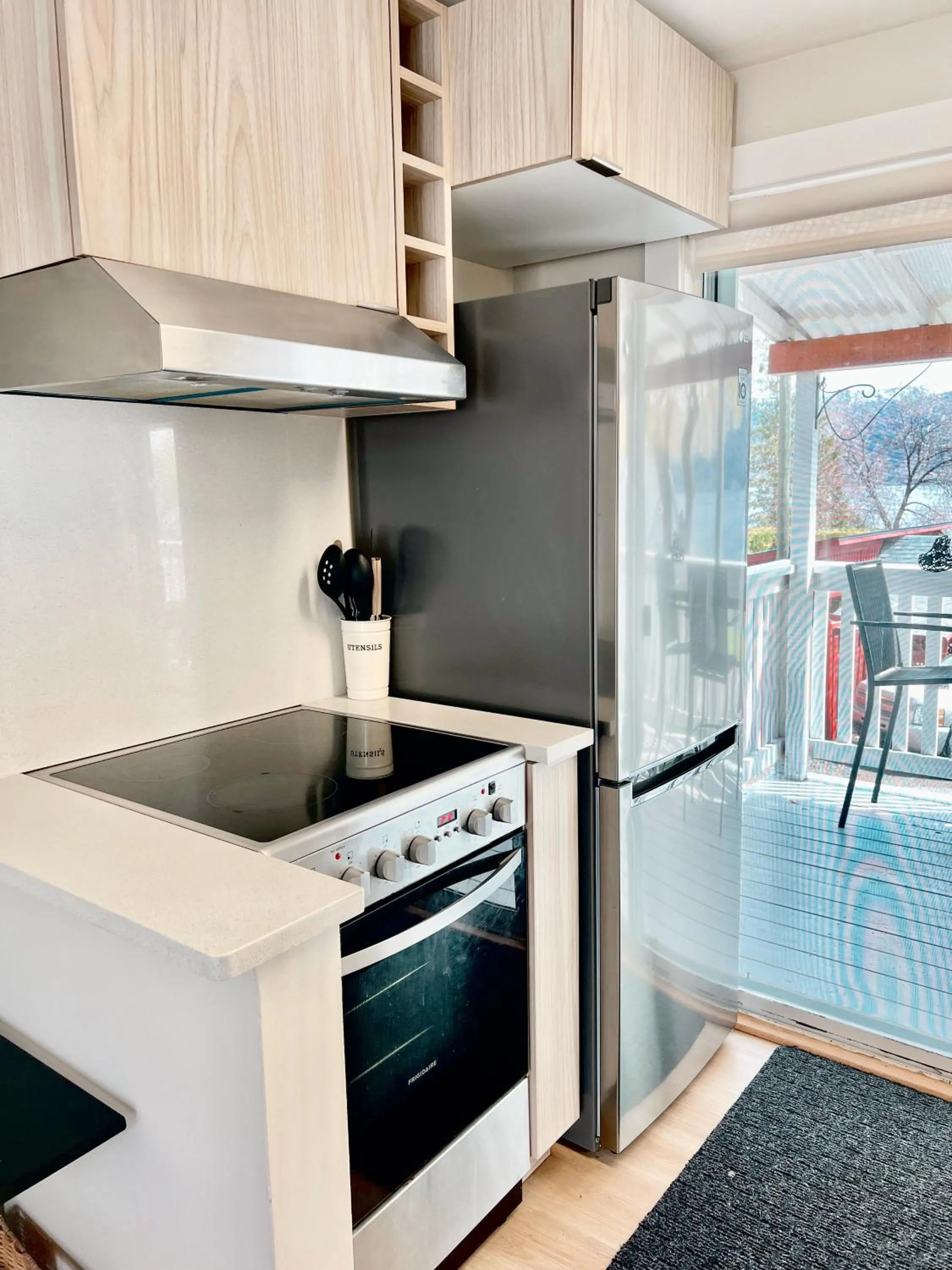 kitchen in Peachland Beach Resort