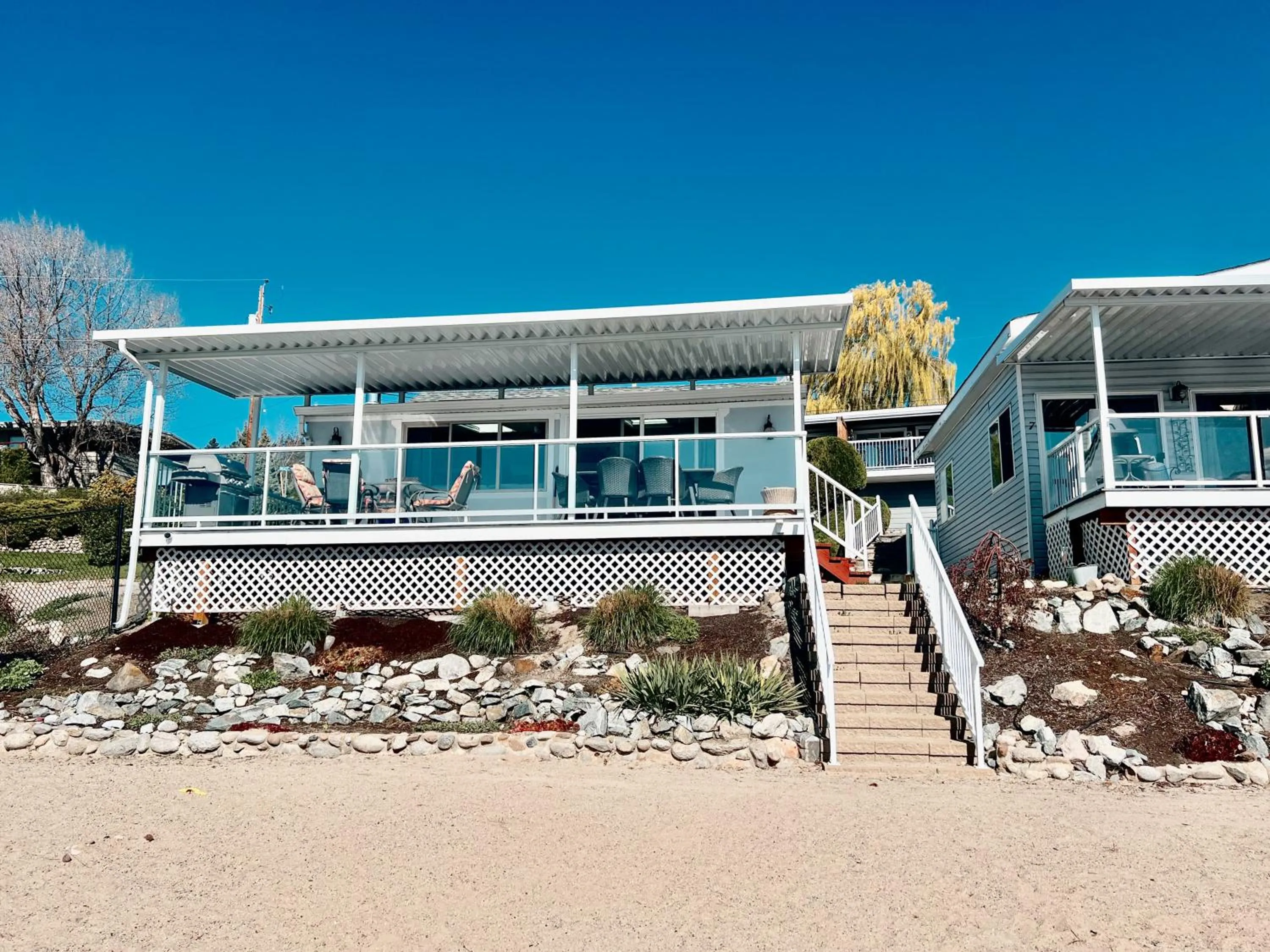 Balcony/Terrace in Peachland Beach Resort