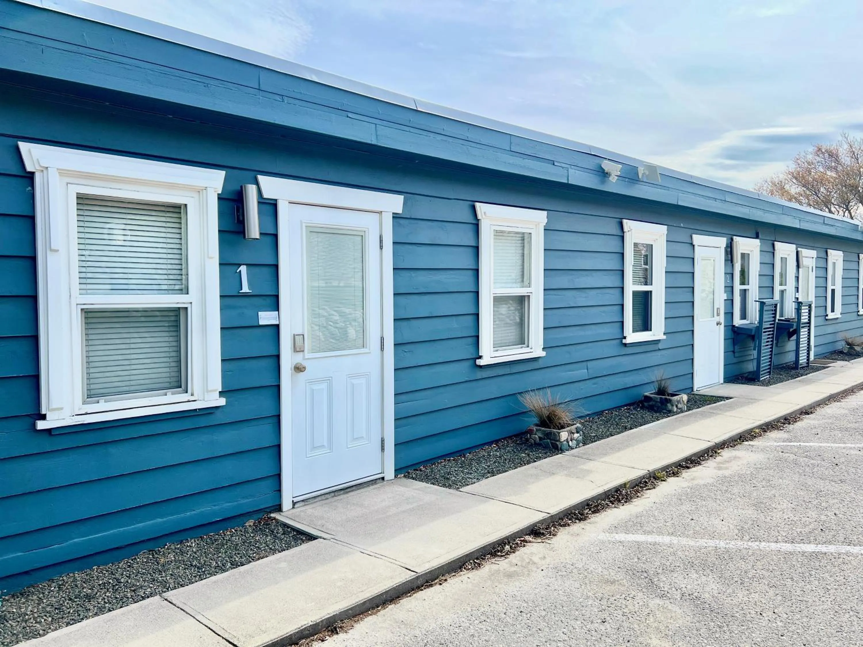 Property building in Peachland Beach Resort