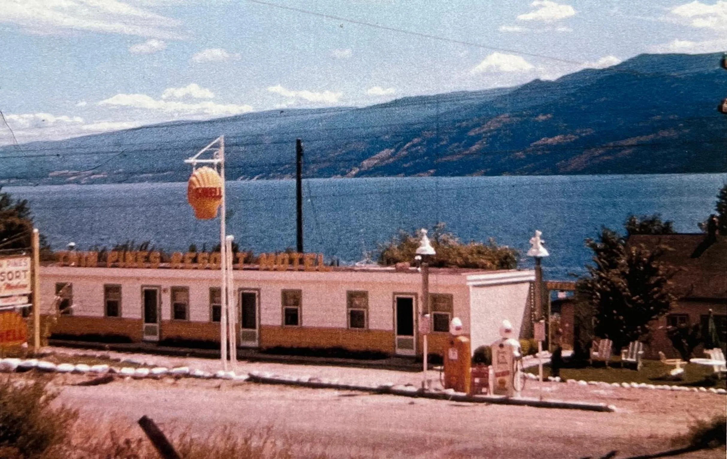 Property building in Davis Cove Resort