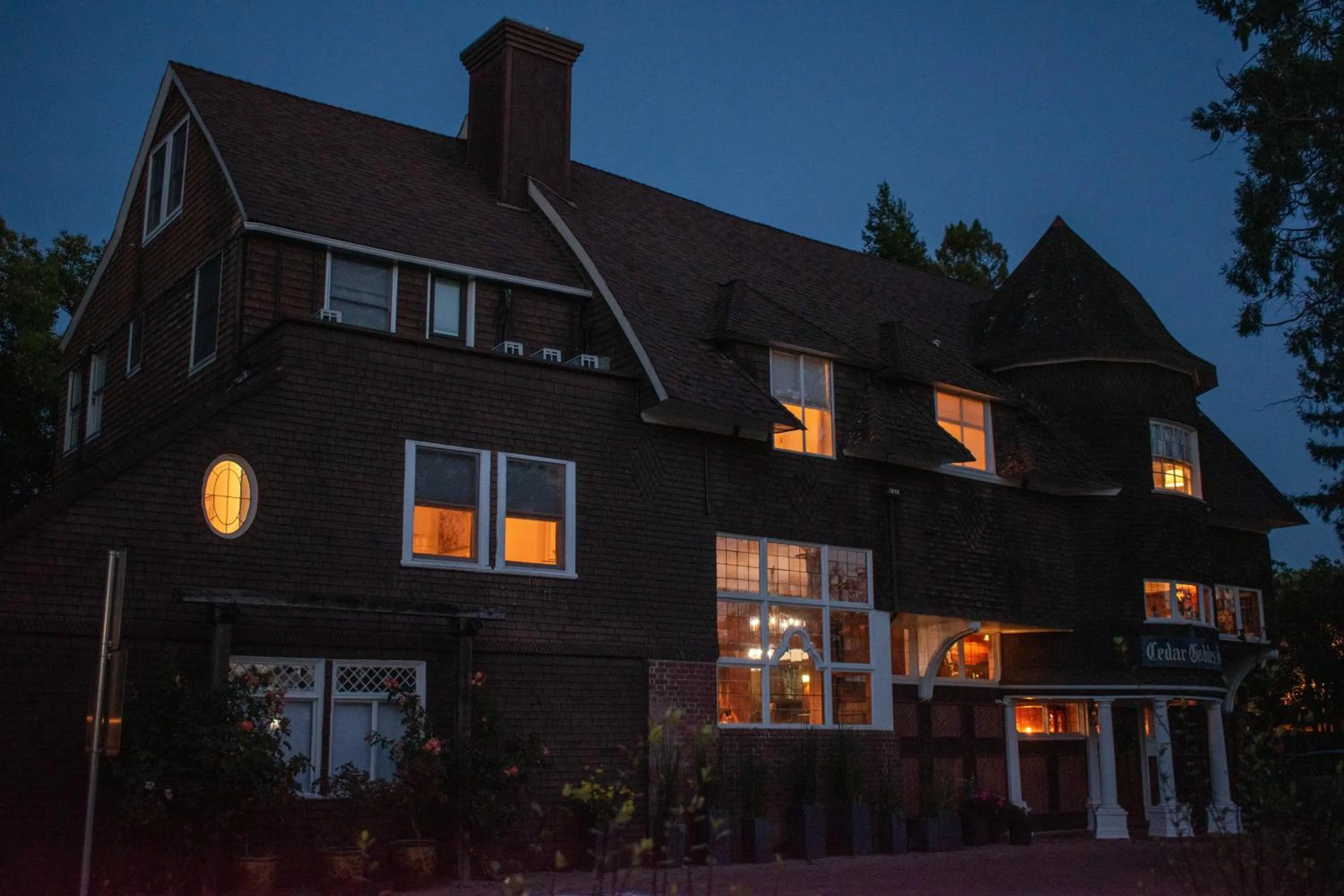 Property building in Cedar Gables Inn