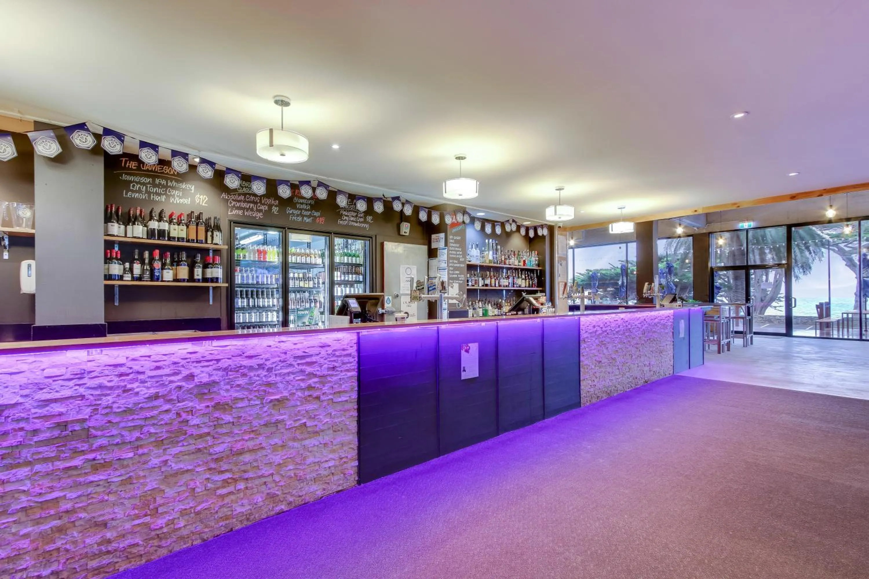 Lounge or bar in North Pier Hotel
