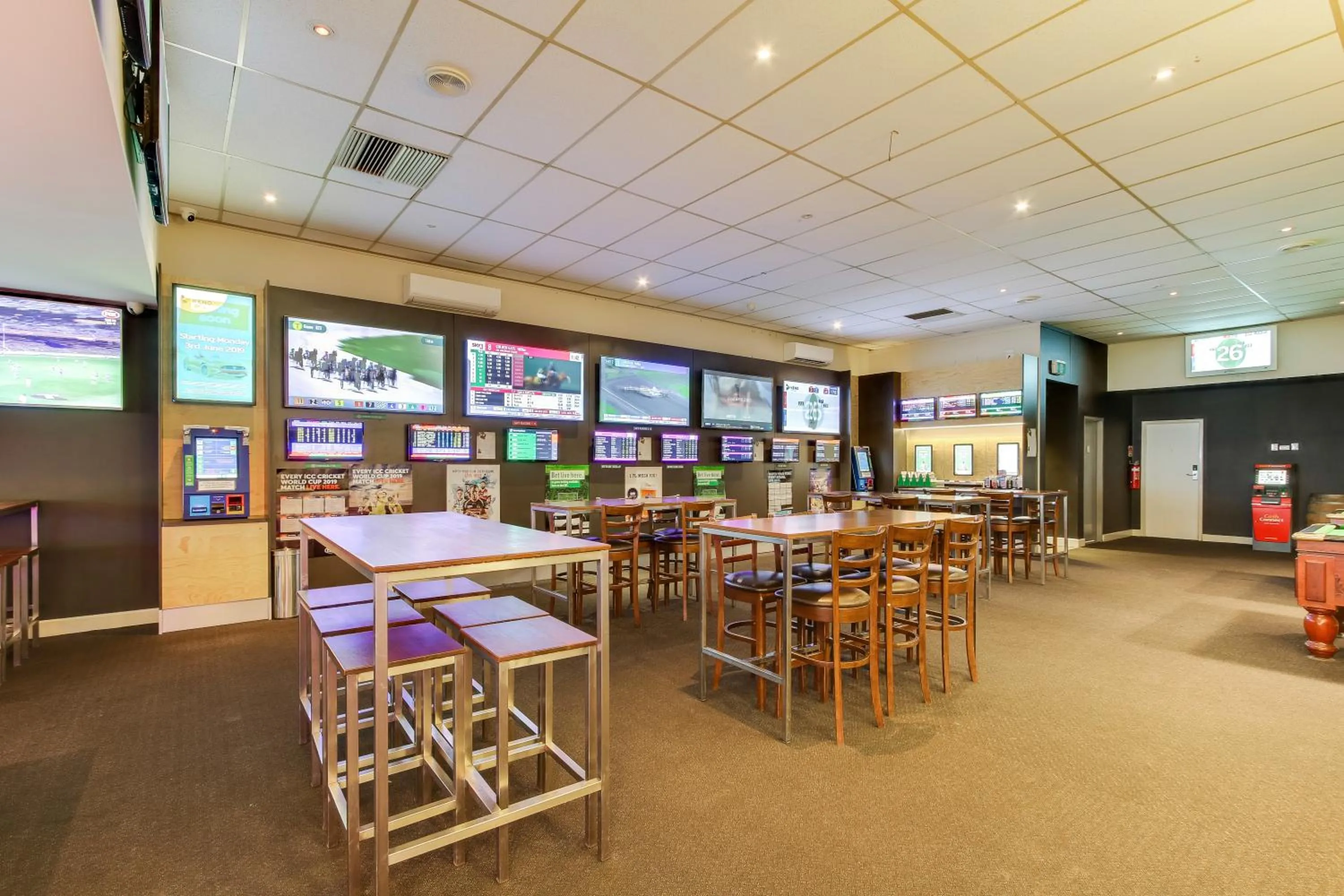 Lounge or bar in North Pier Hotel