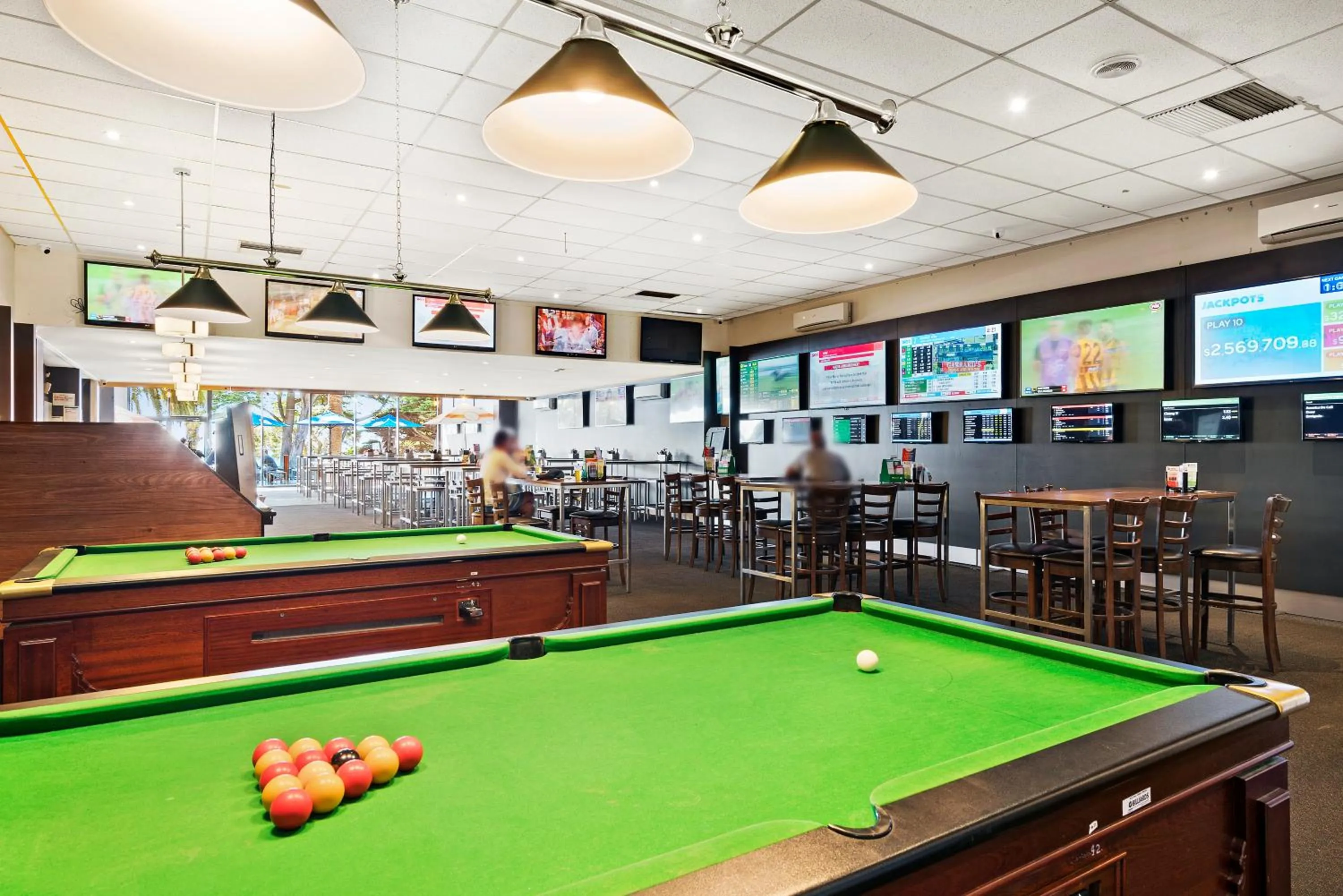 Lounge or bar in North Pier Hotel