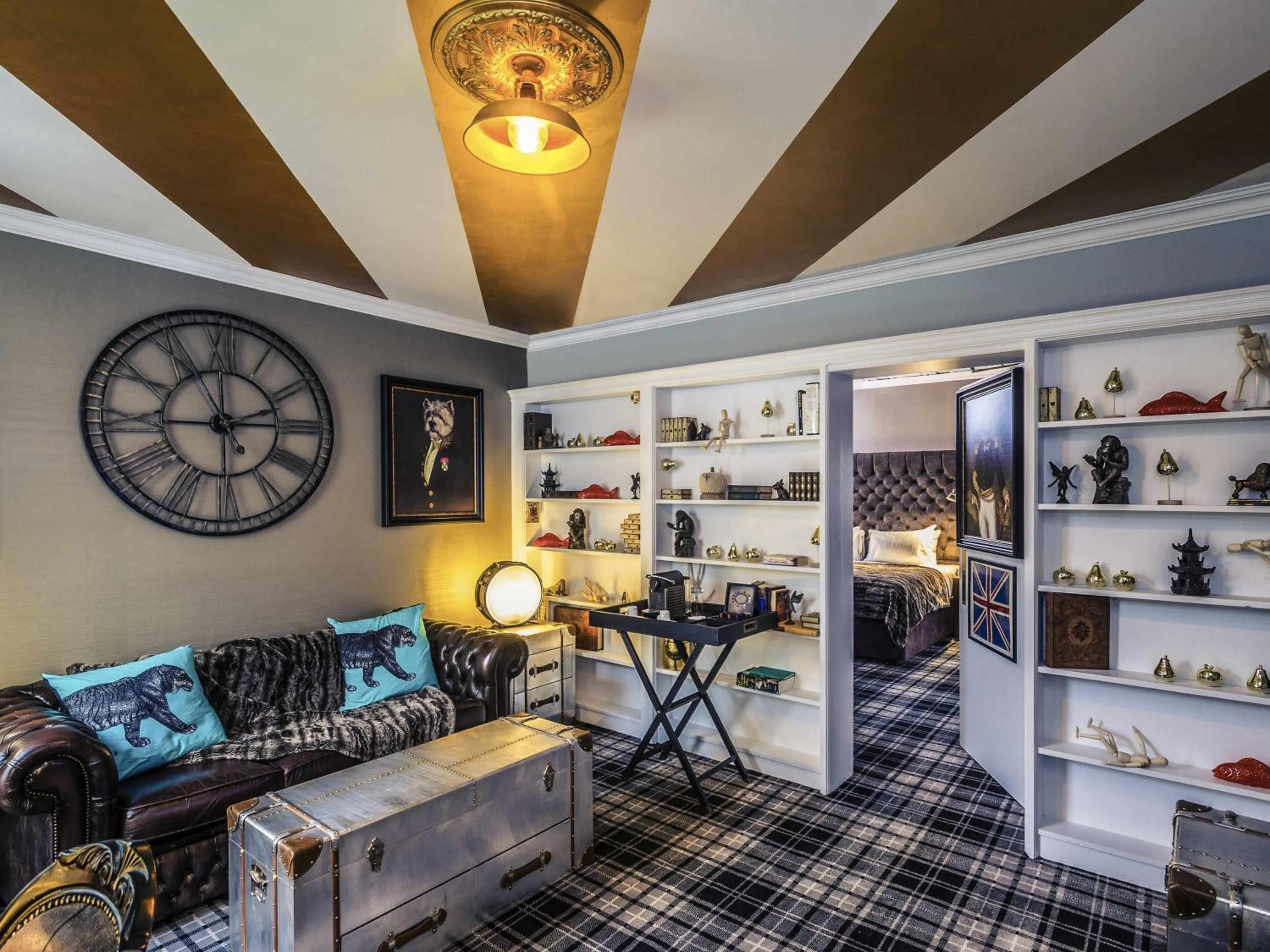 Bedroom in Mercure Nottingham City Centre Hotel