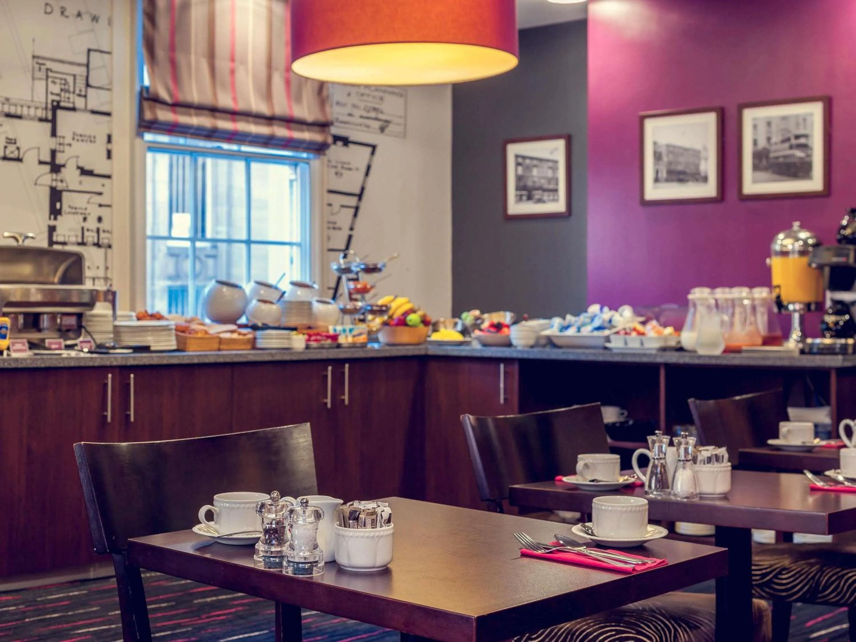 Restaurant/places to eat in Mercure Nottingham City Centre Hotel