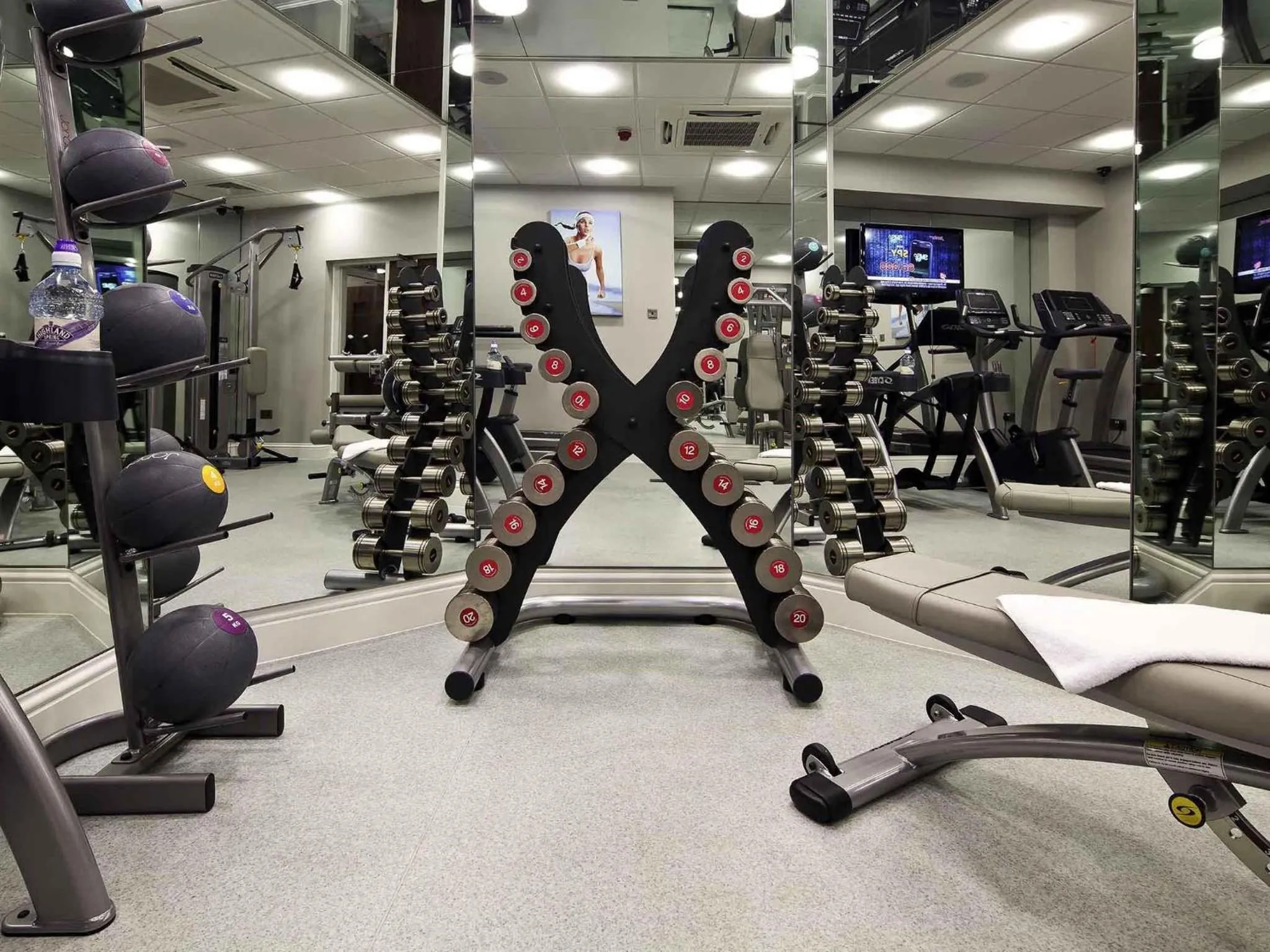 Fitness centre/facilities in Mercure Nottingham City Centre Hotel