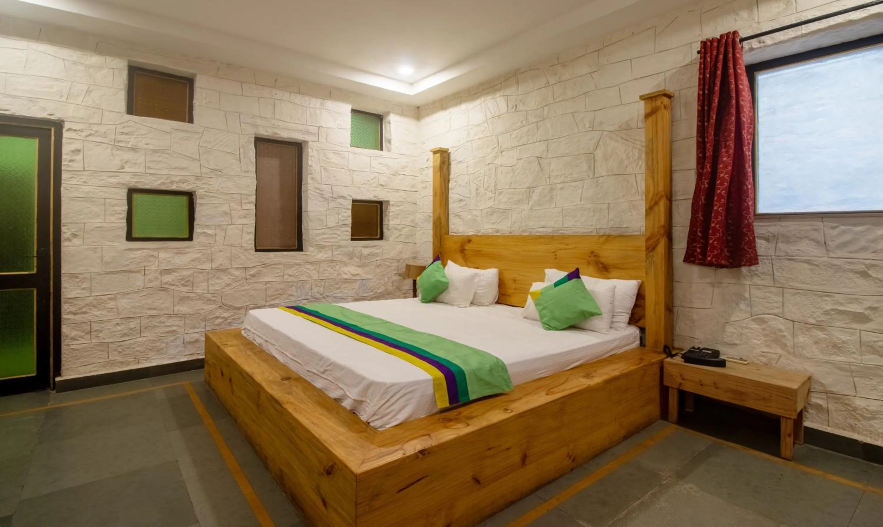 Bedroom, Bed in Treebo Megh Niwas, 2 Km From Umaid Bhawan Palace