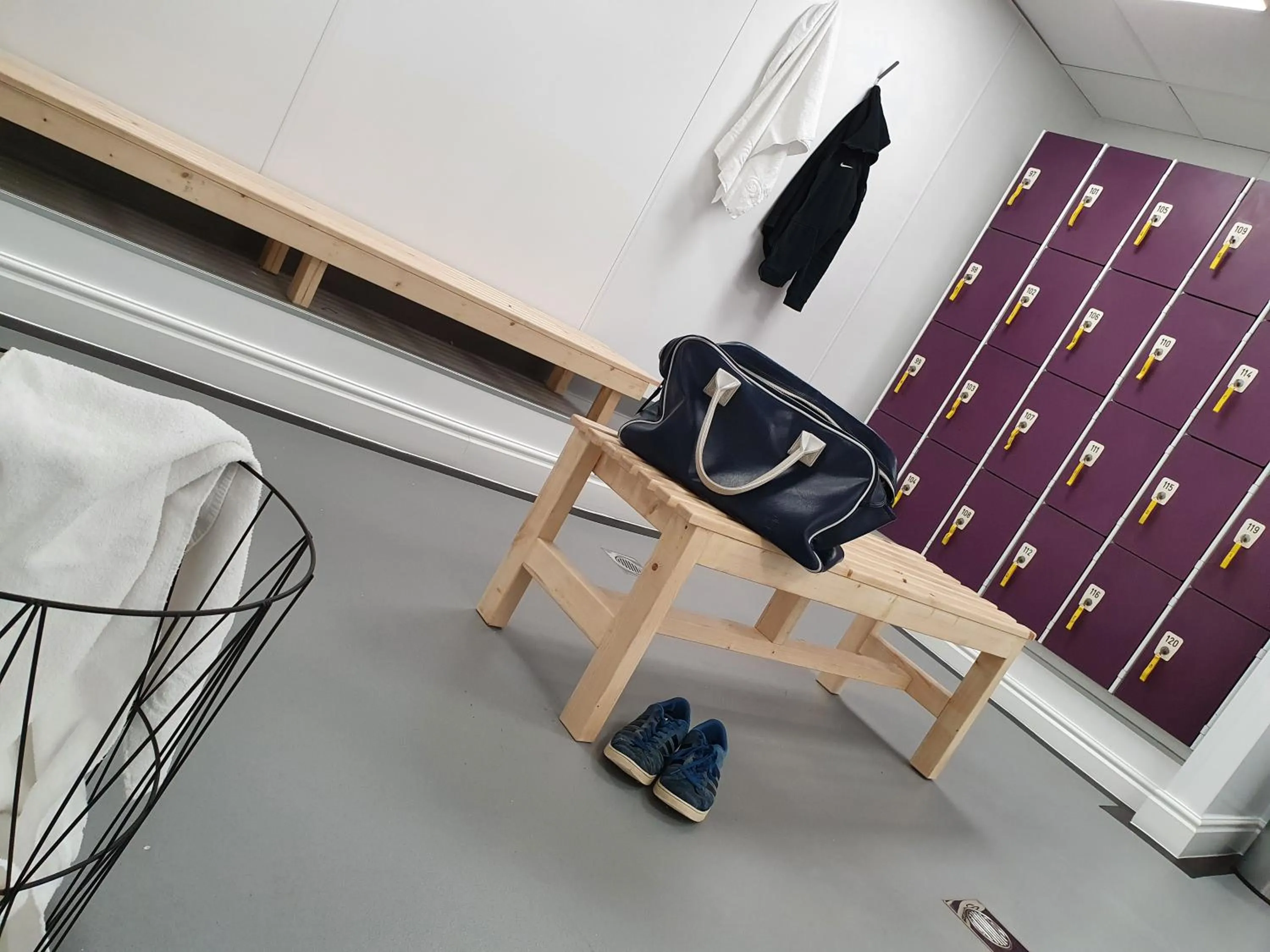 Swimming pool, TV/Entertainment Center in Best Western Stoke on Trent City Centre Hotel