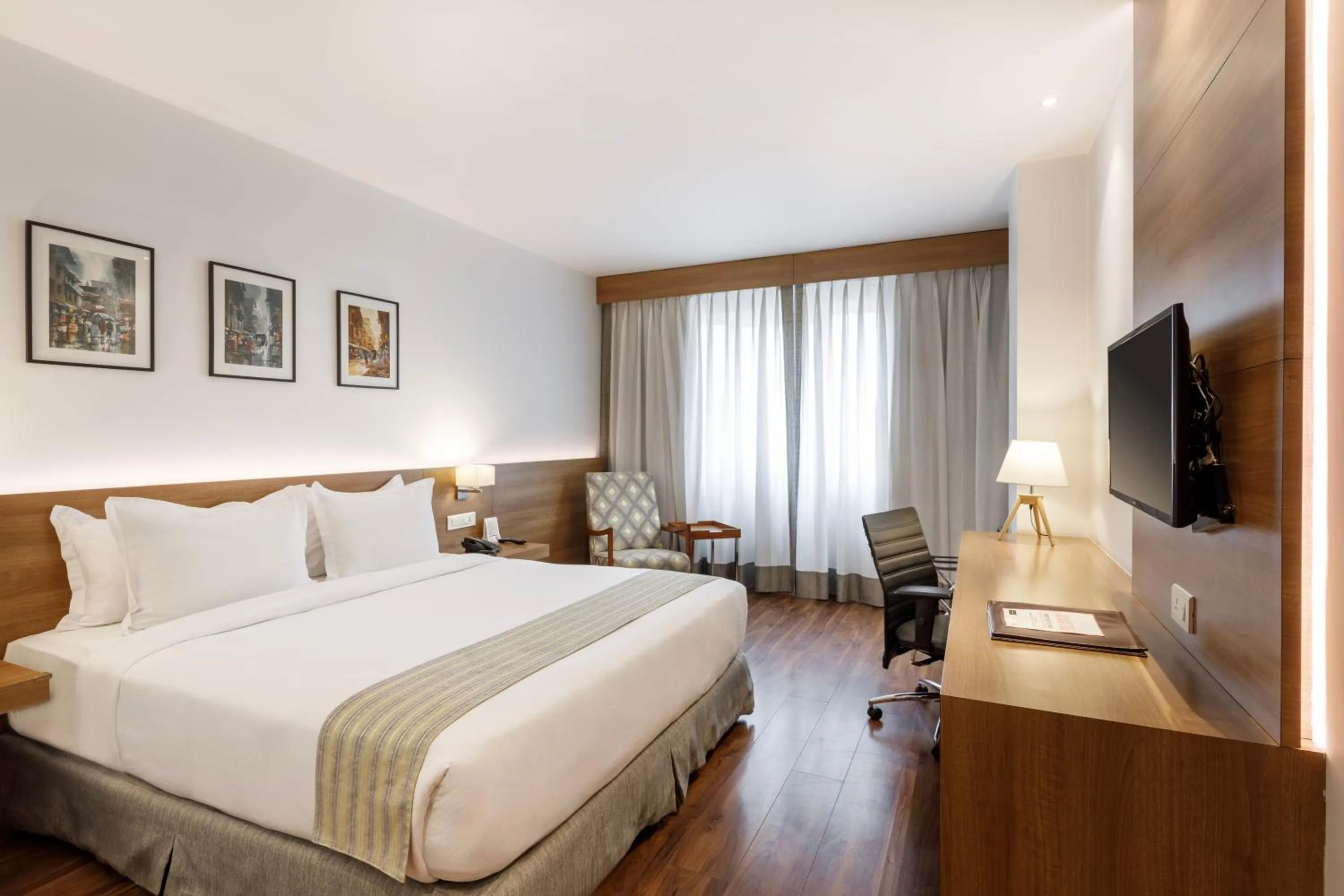 Bedroom, Bed in Hotel Ambassador by ACE Hotels