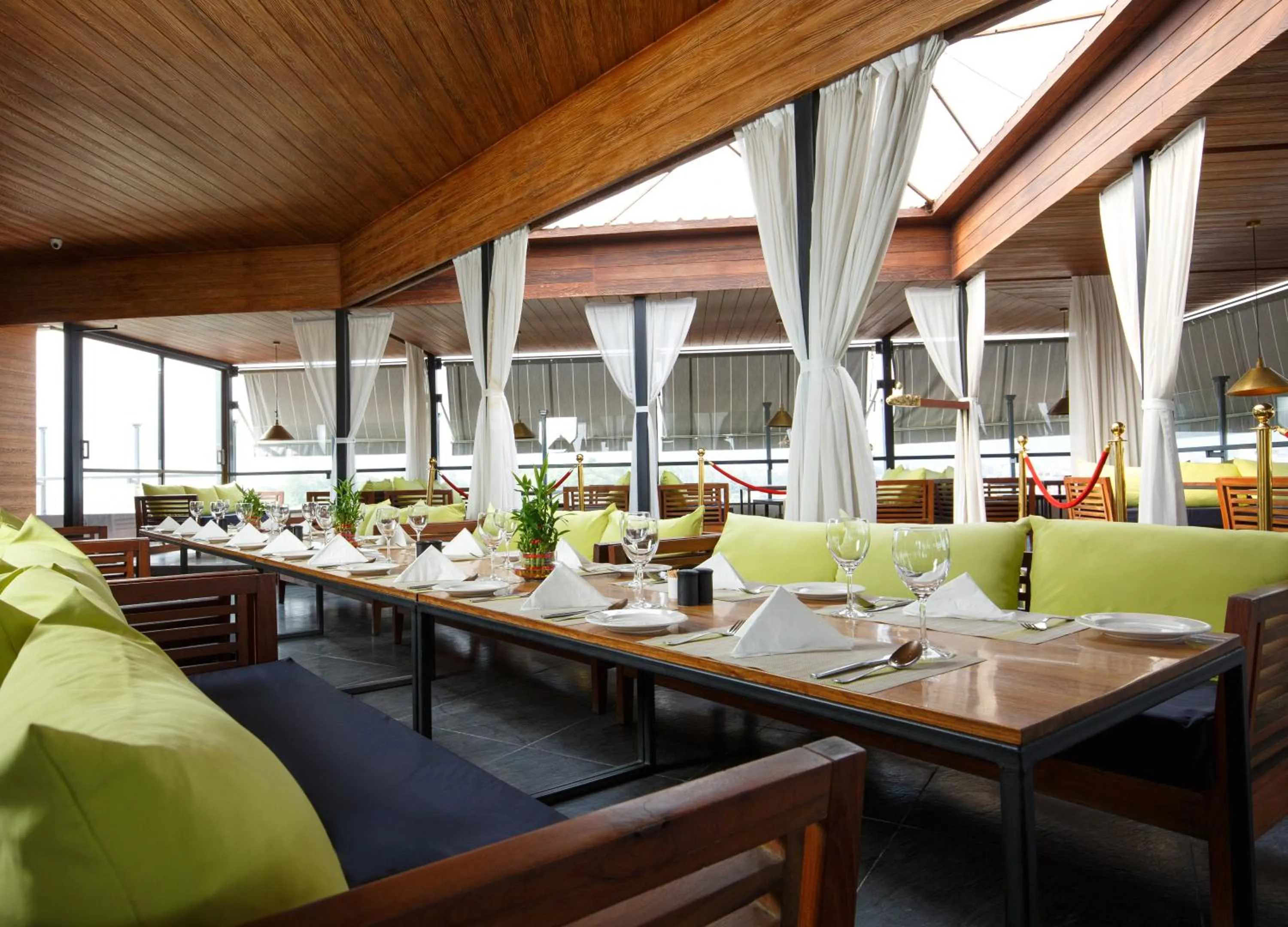 Restaurant/places to eat in Hotel Ambassador by ACE Hotels