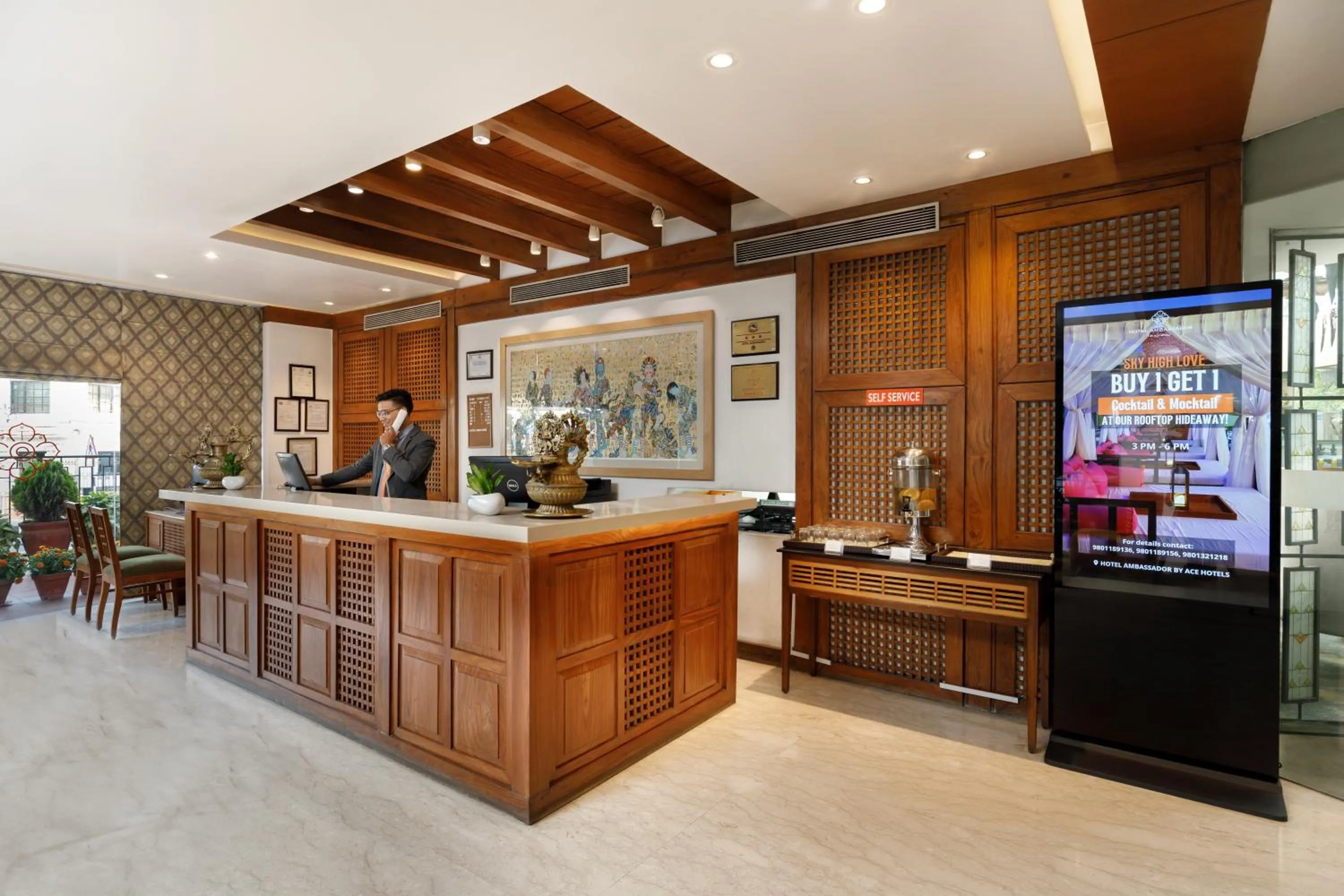 Lobby or reception in Hotel Ambassador by ACE Hotels
