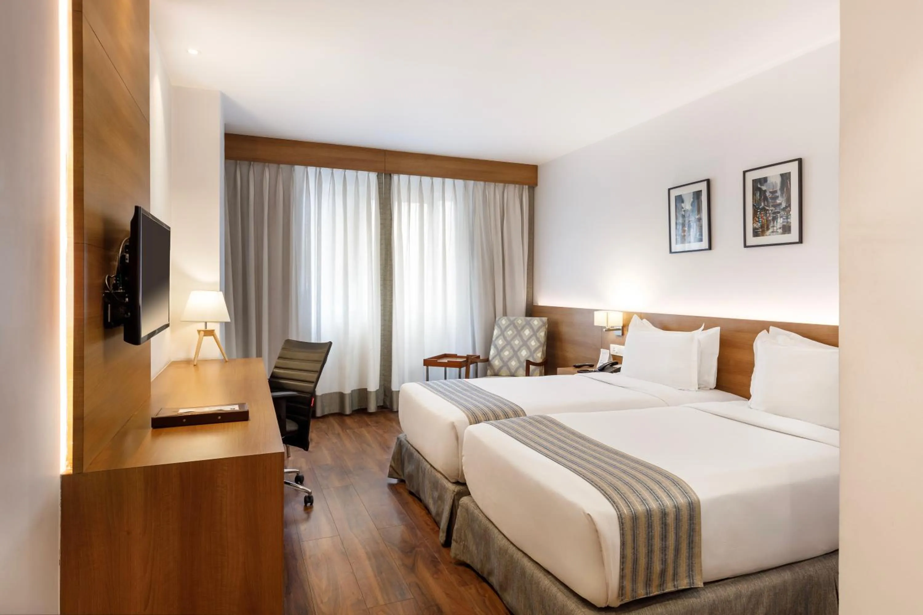 Bedroom, Bed in Hotel Ambassador by ACE Hotels