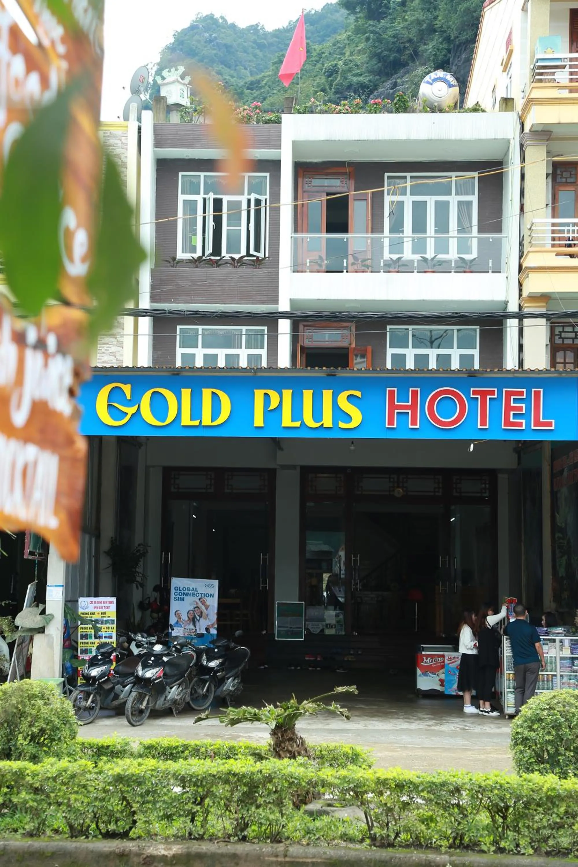 Facade/entrance in Gold Plus Hotel