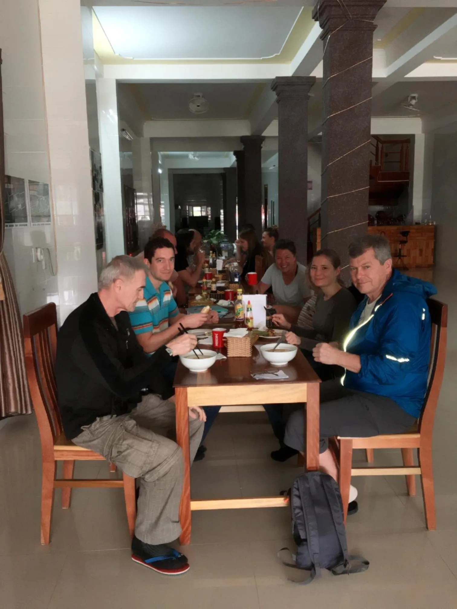 Restaurant/places to eat in Gold Plus Hotel