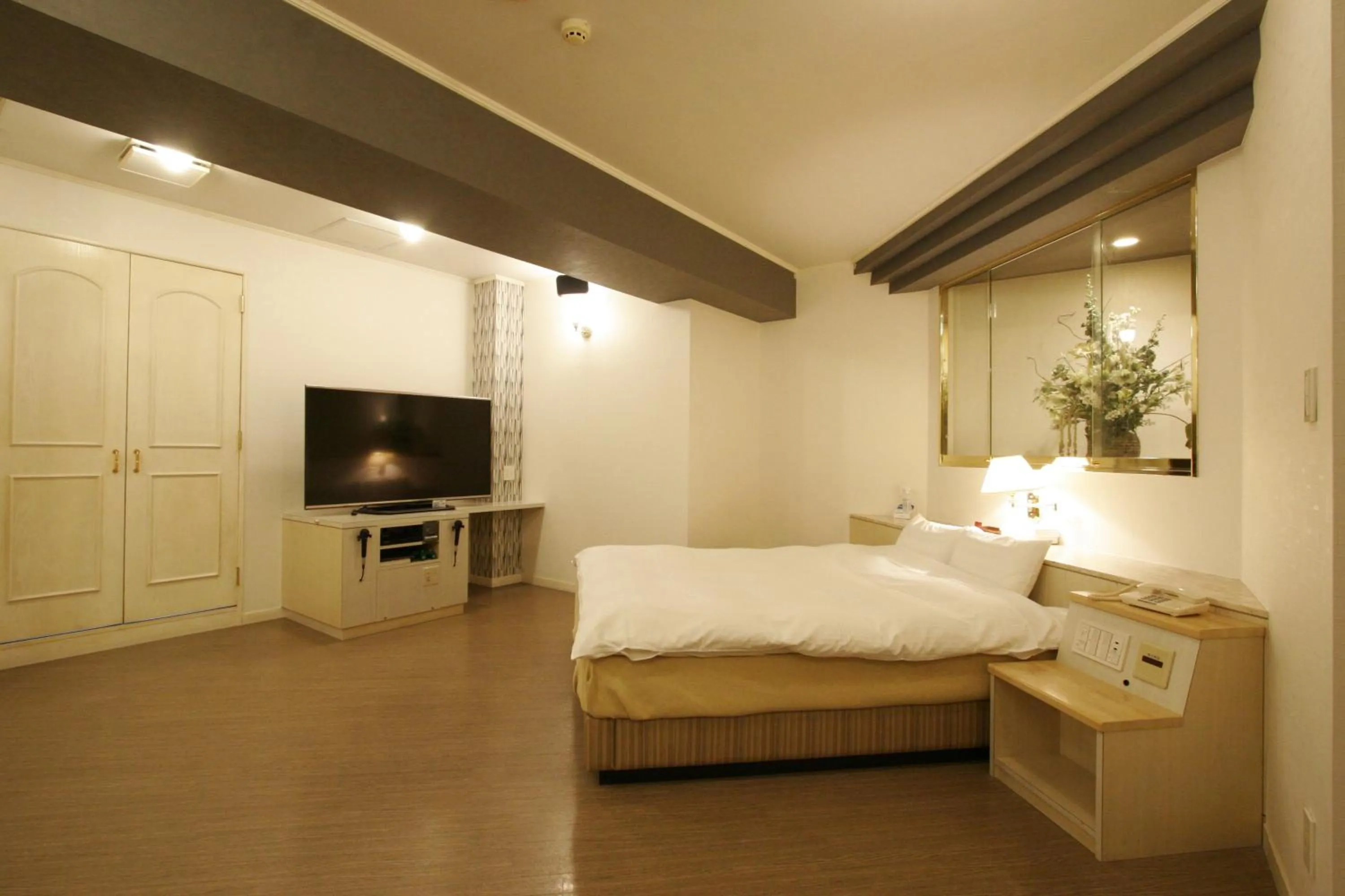 Photo of the whole room, Bed in Hotel NOA (Adult Only)