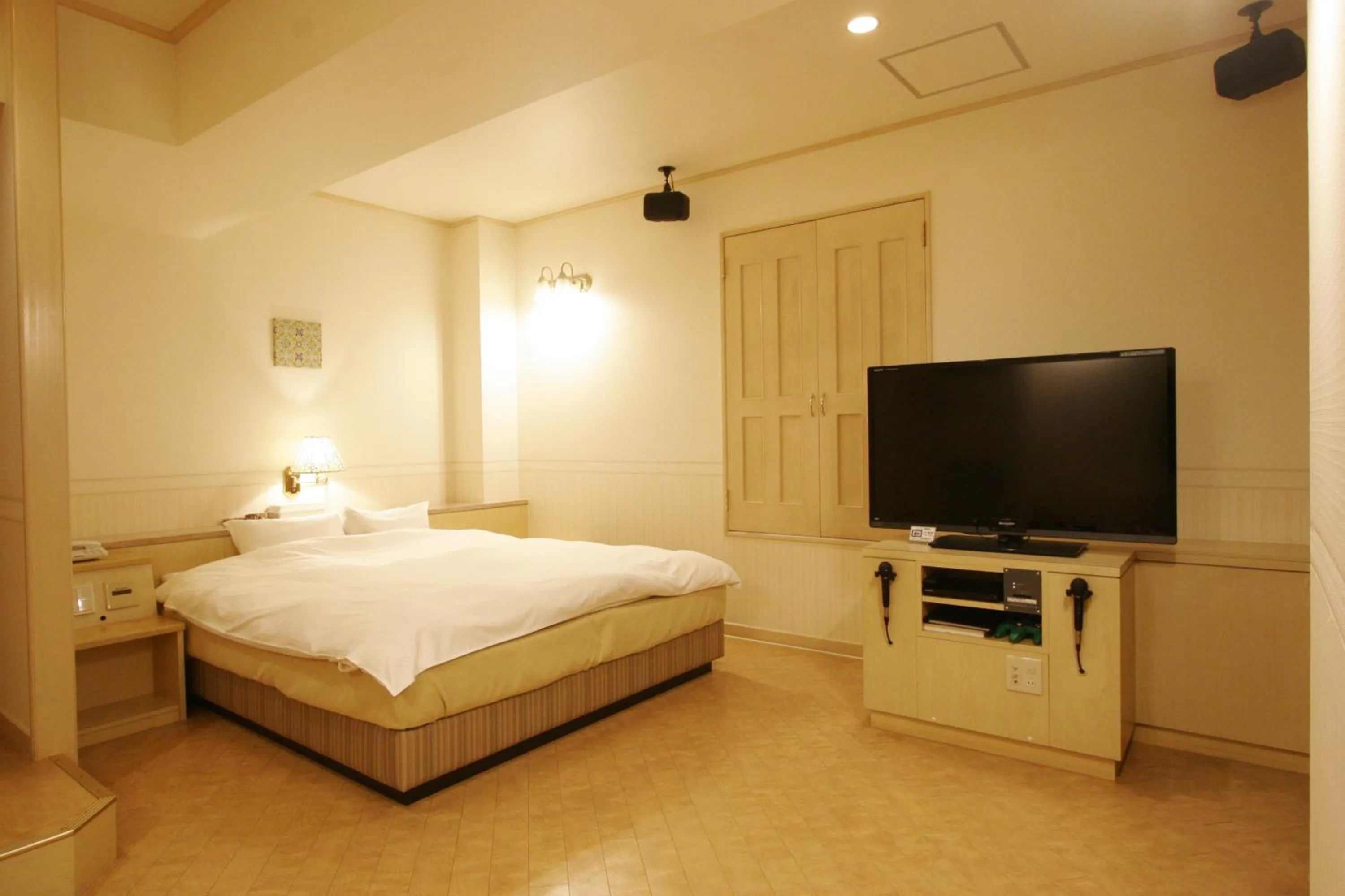 Photo of the whole room, Bed in Hotel NOA (Adult Only)