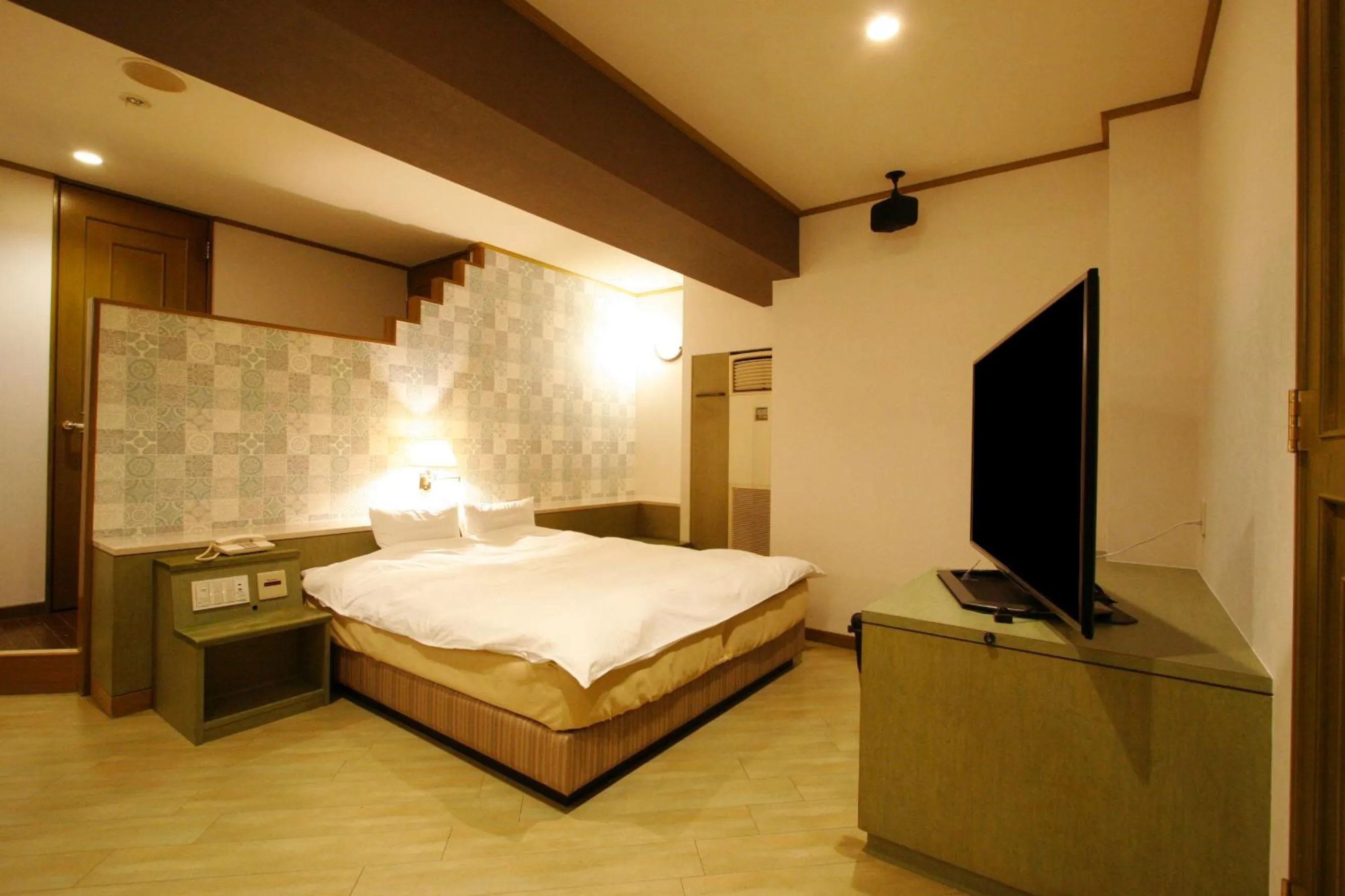 Photo of the whole room, Bed in Hotel NOA (Adult Only)