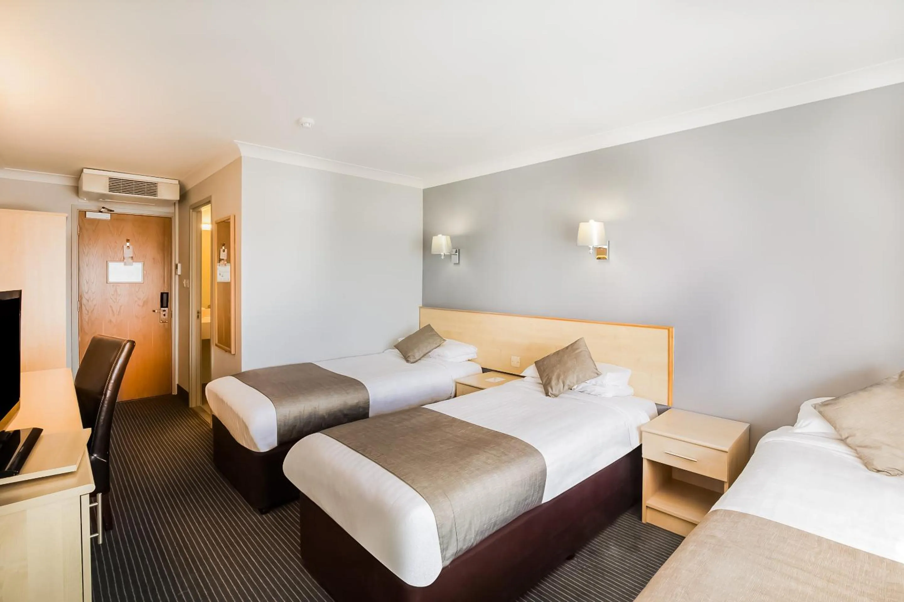 Bedroom in OYO Flagship London Finchley