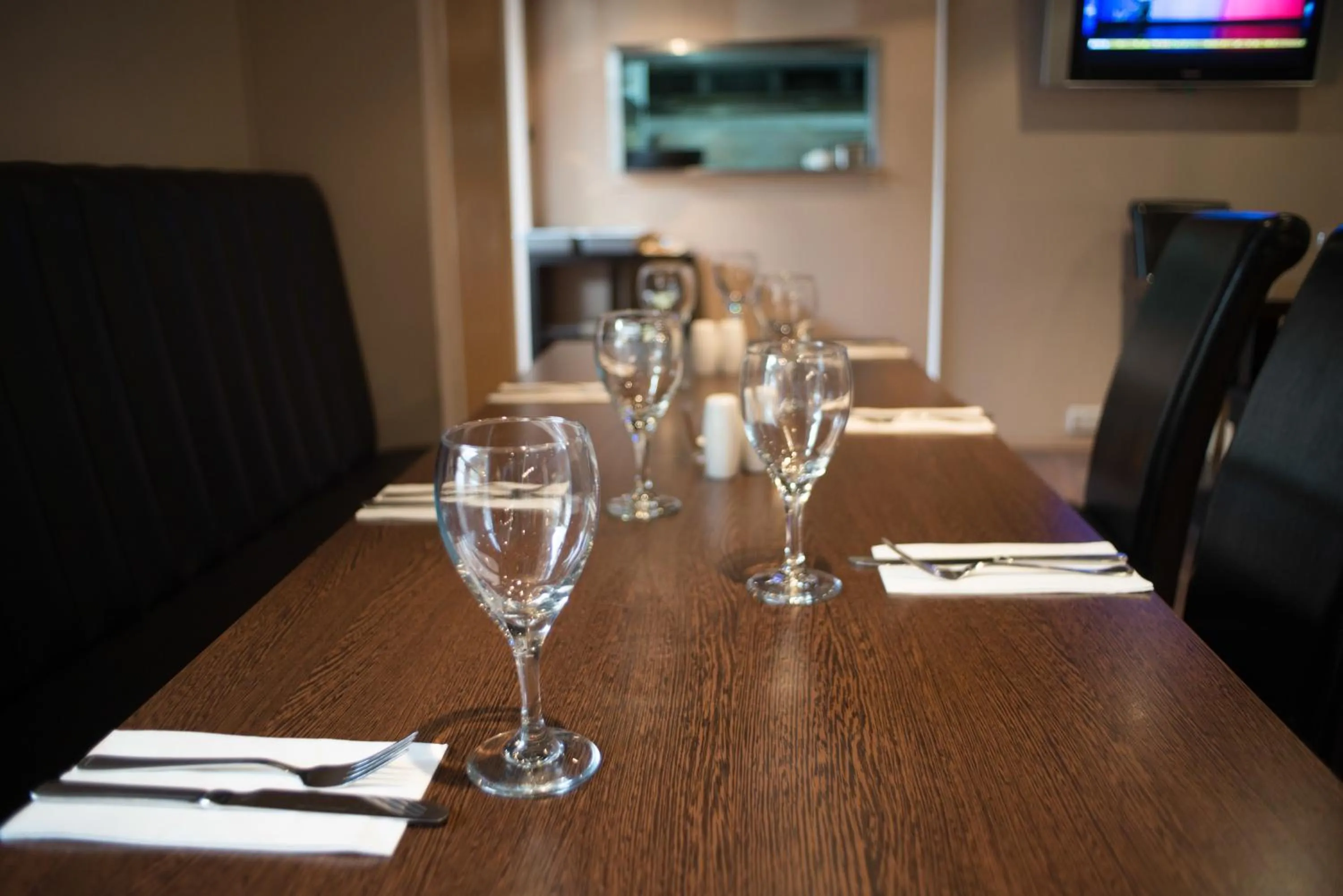 Restaurant/Places to Eat in OYO Flagship London Finchley