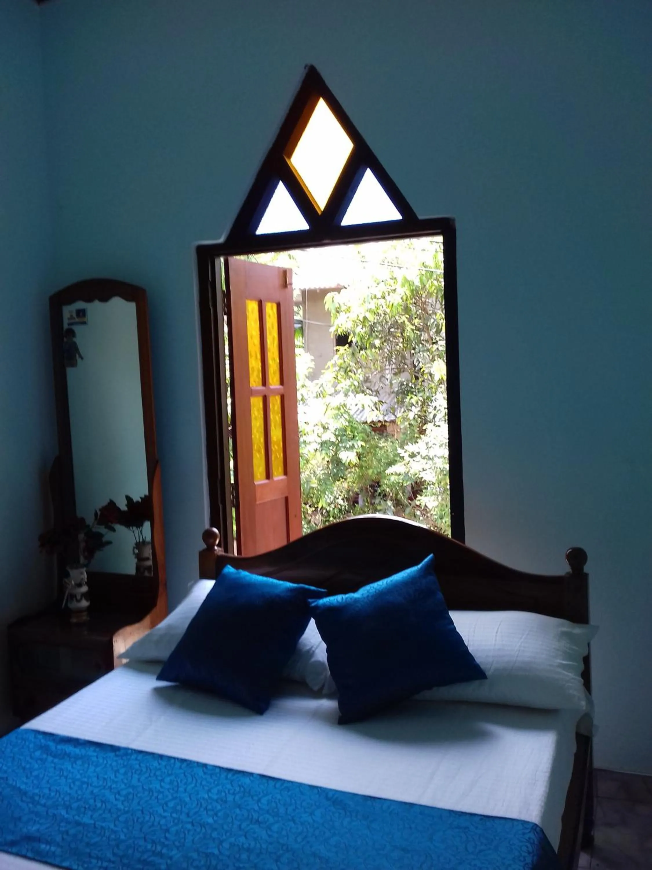 Bedroom, Bed in Galle Paradise Inn