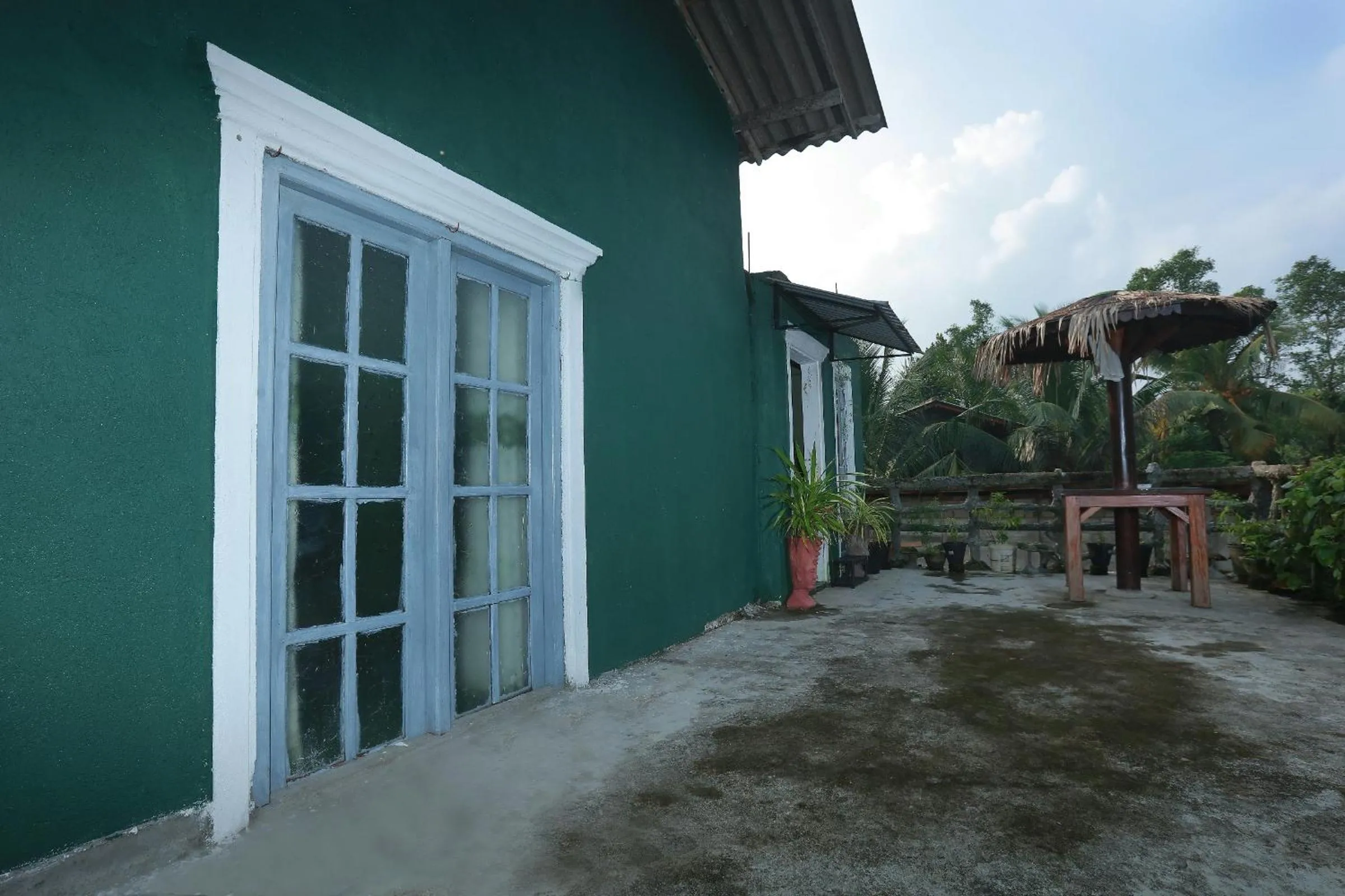 Property building in Galle Paradise Inn