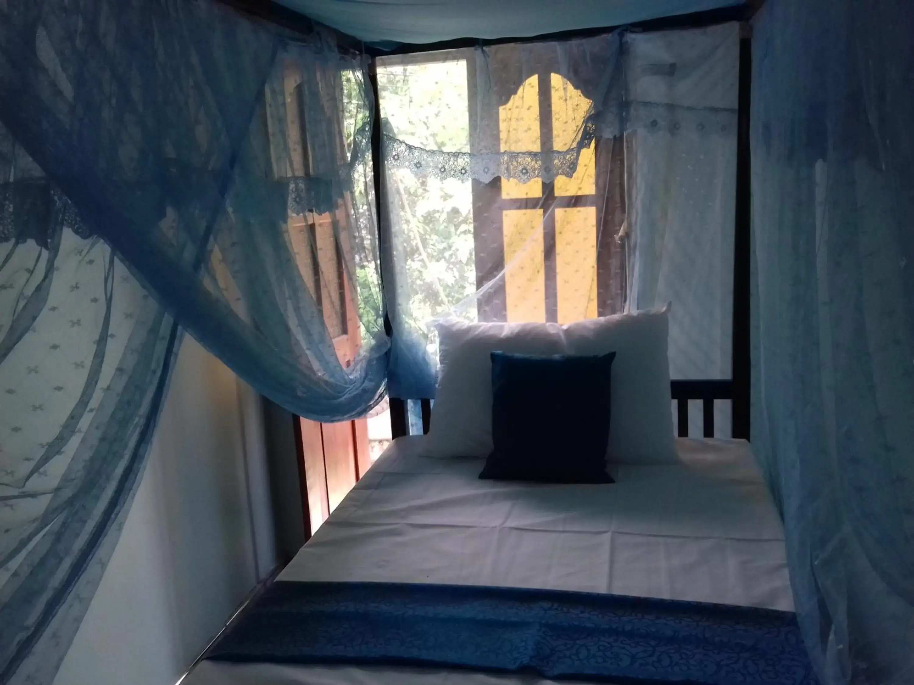 Budget Single Room - single occupancy in Galle Paradise Inn Budget Single Room - single occupancy in Galle Paradise Inn