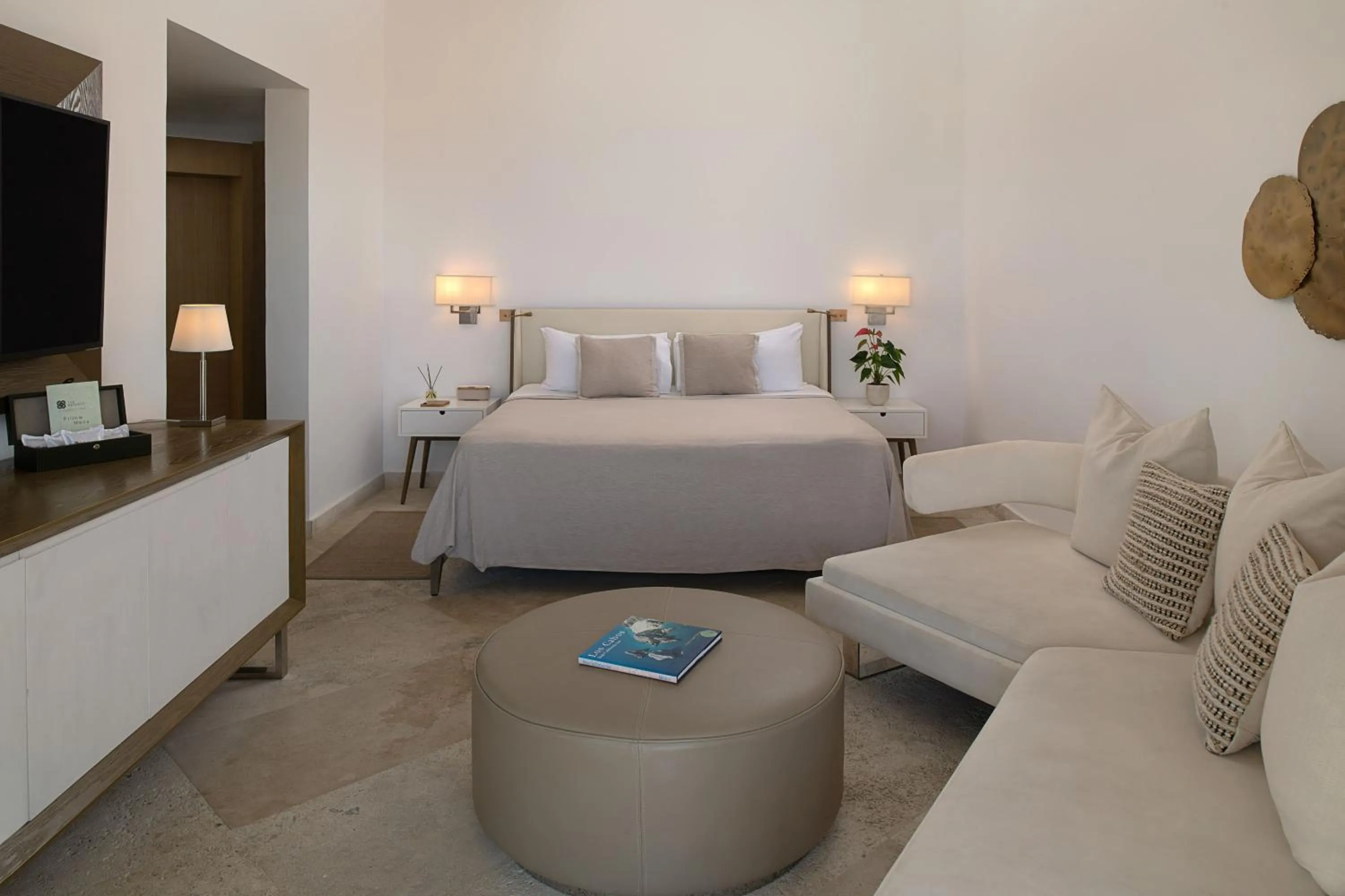 Property building, Bed in Paradisus Los Cabos - Adults Only