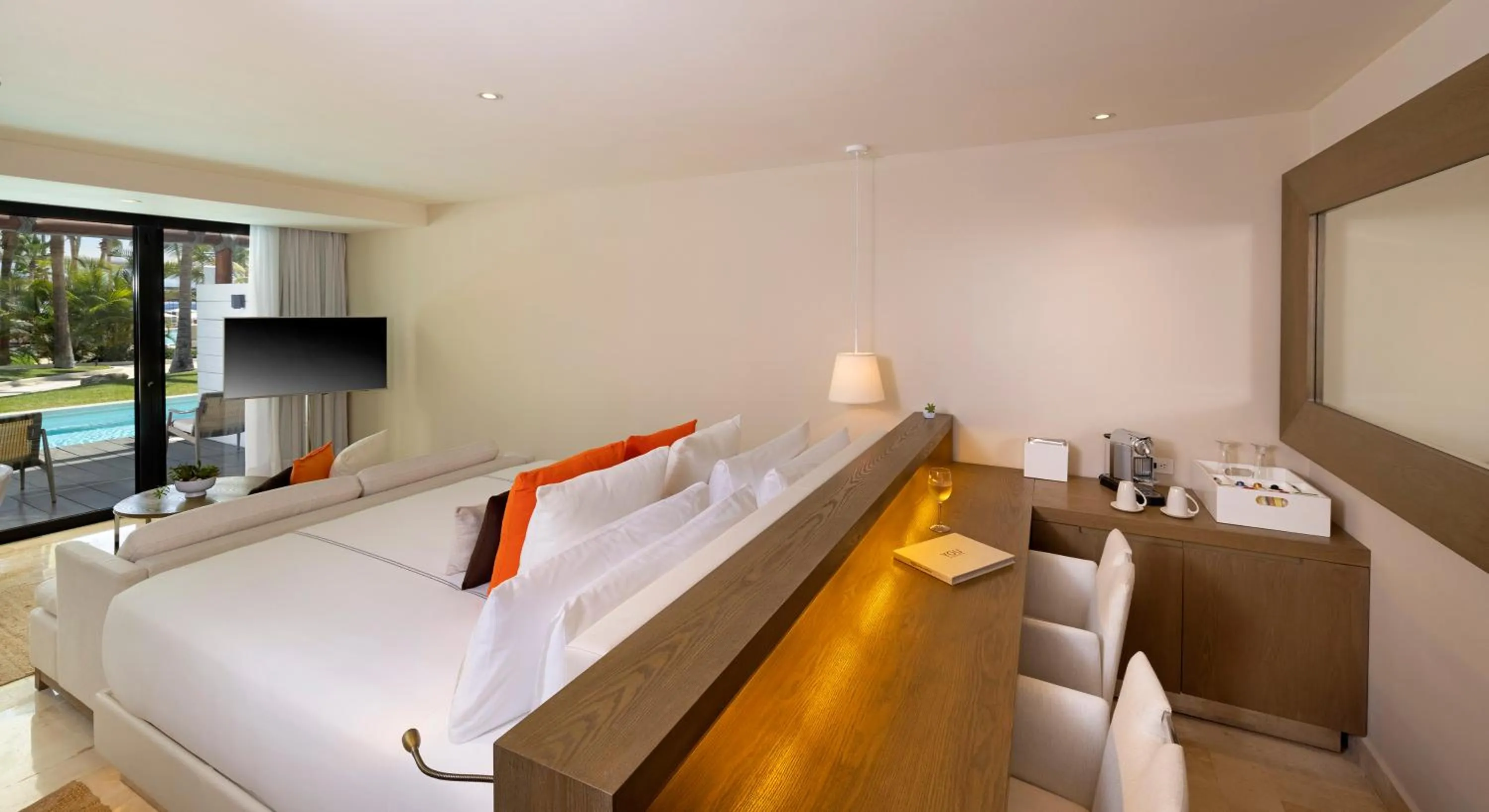 Balcony/Terrace, Bed in Paradisus Los Cabos - Adults Only - All Inclusive