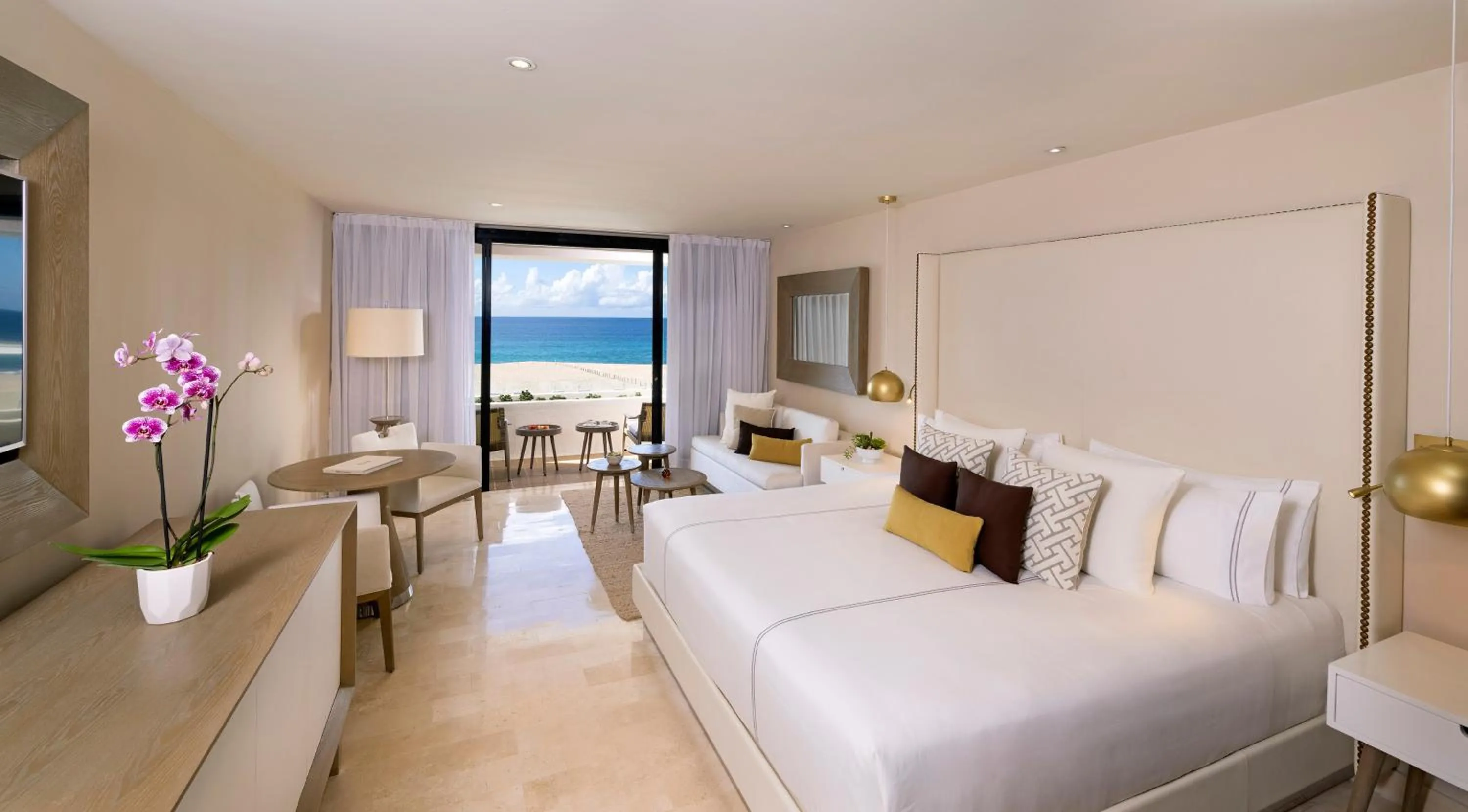 Bed in Paradisus Los Cabos - Adults Only - All Inclusive