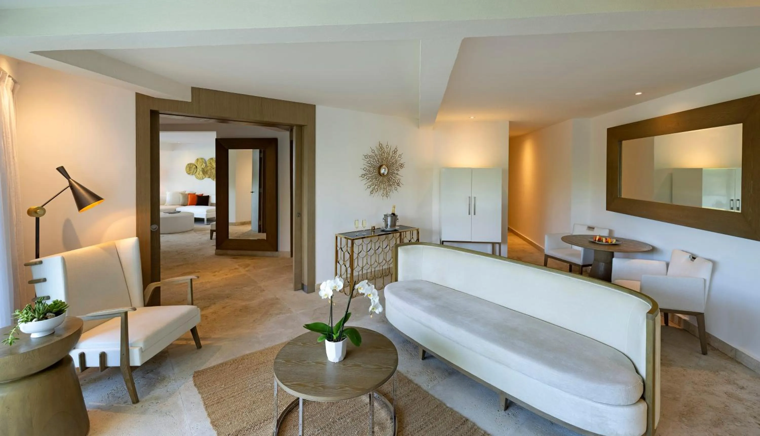 Bed in Paradisus Los Cabos - Adults Only