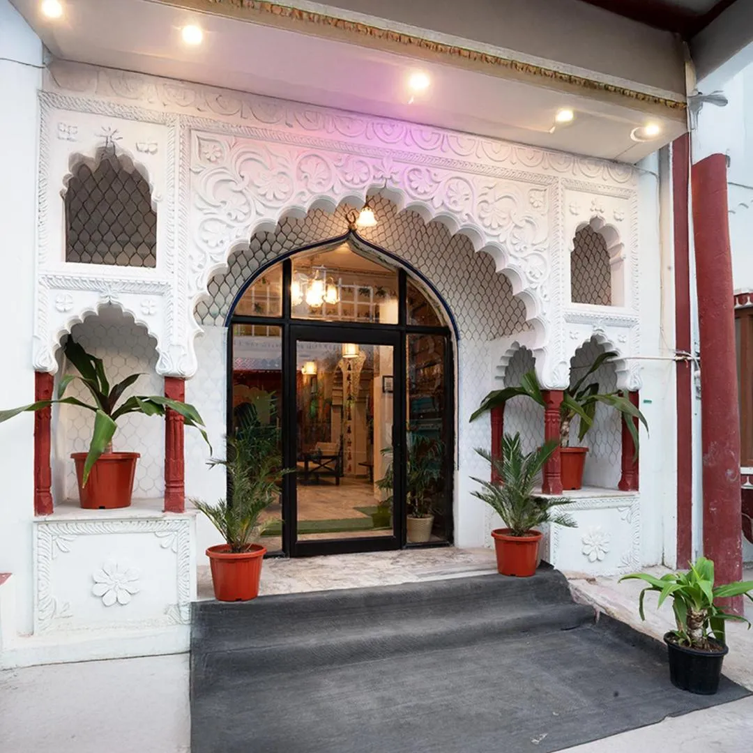 Facade/entrance in Stamps By Eight Continents, Pushkar