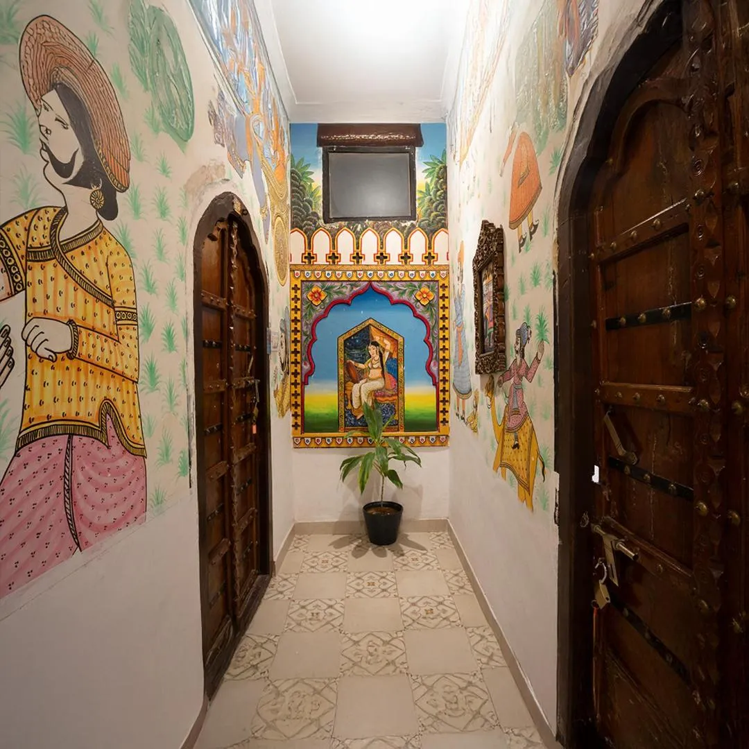 Decorative detail in Stamps By Eight Continents, Pushkar