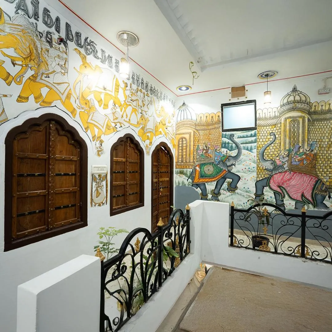 Decorative detail in Stamps By Eight Continents, Pushkar