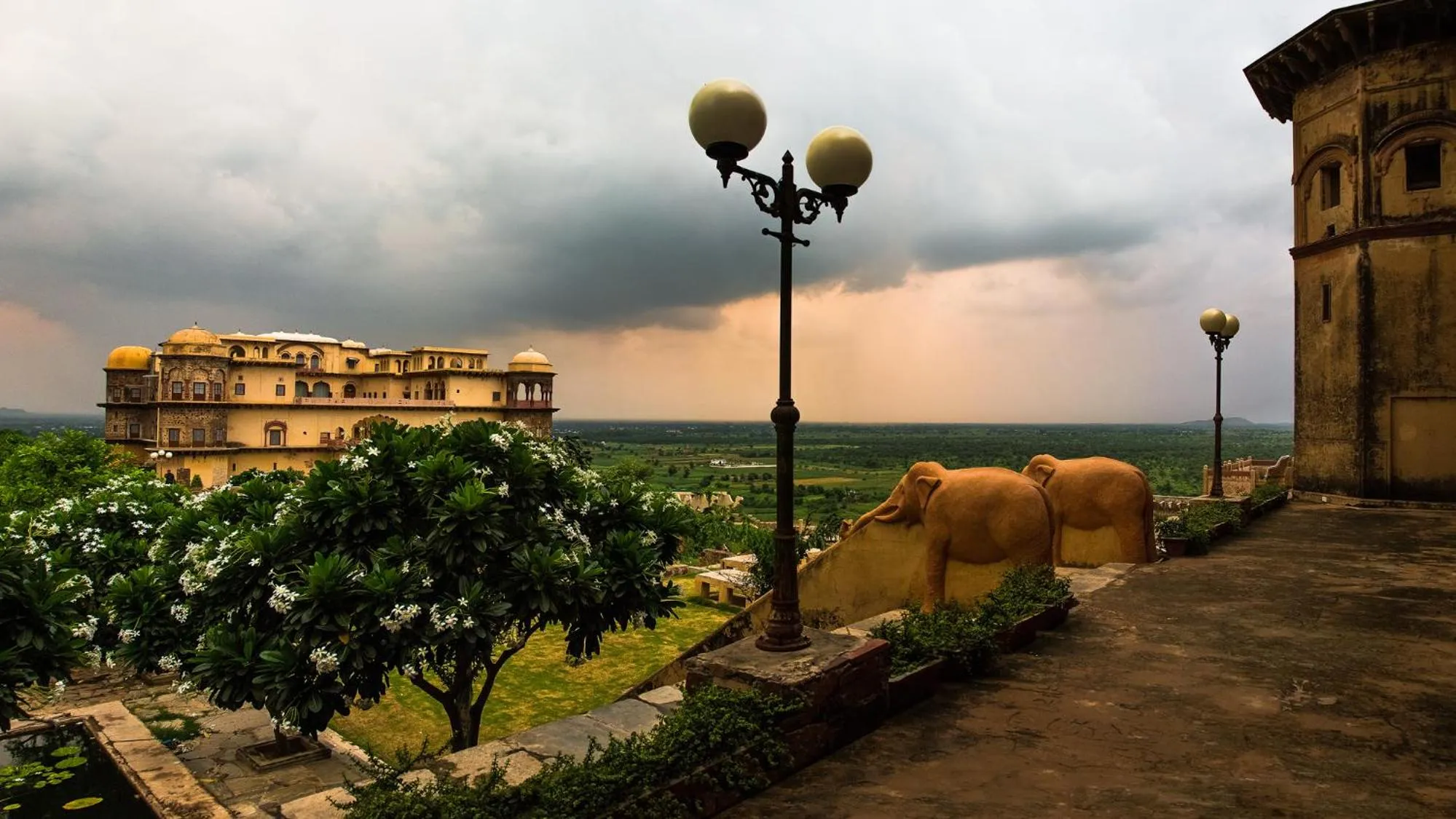 Garden in Neemrana's - Tijara Fort Palace