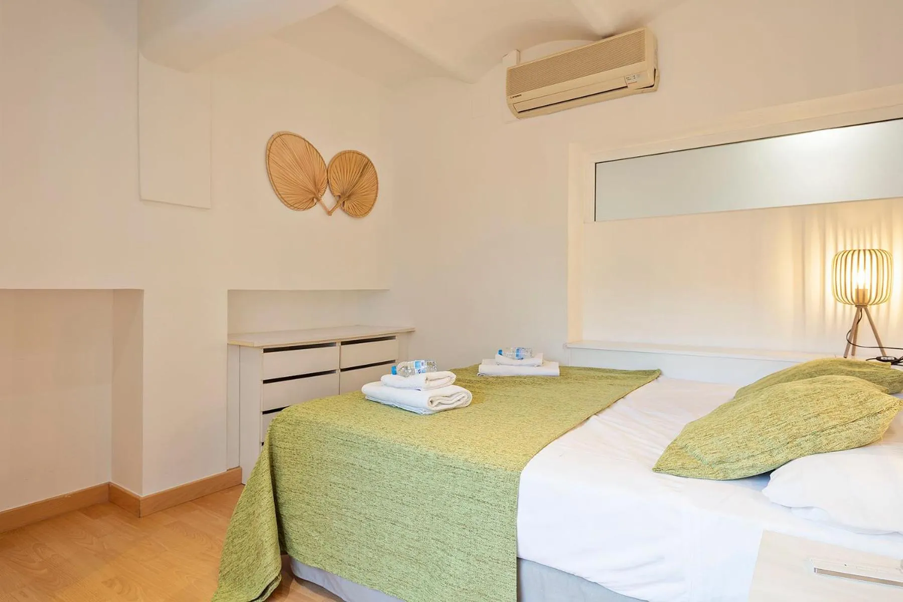 Bed in Alcam Paseo San Juan