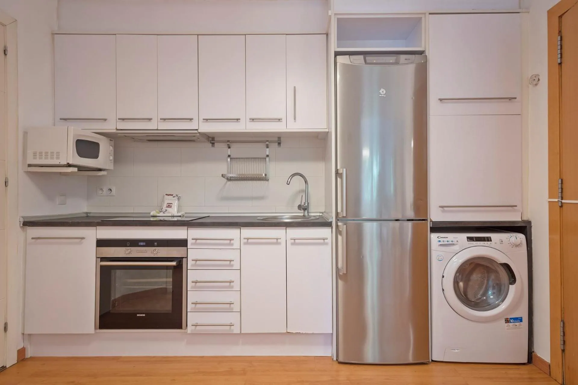 Kitchen or kitchenette in Alcam Paseo San Juan
