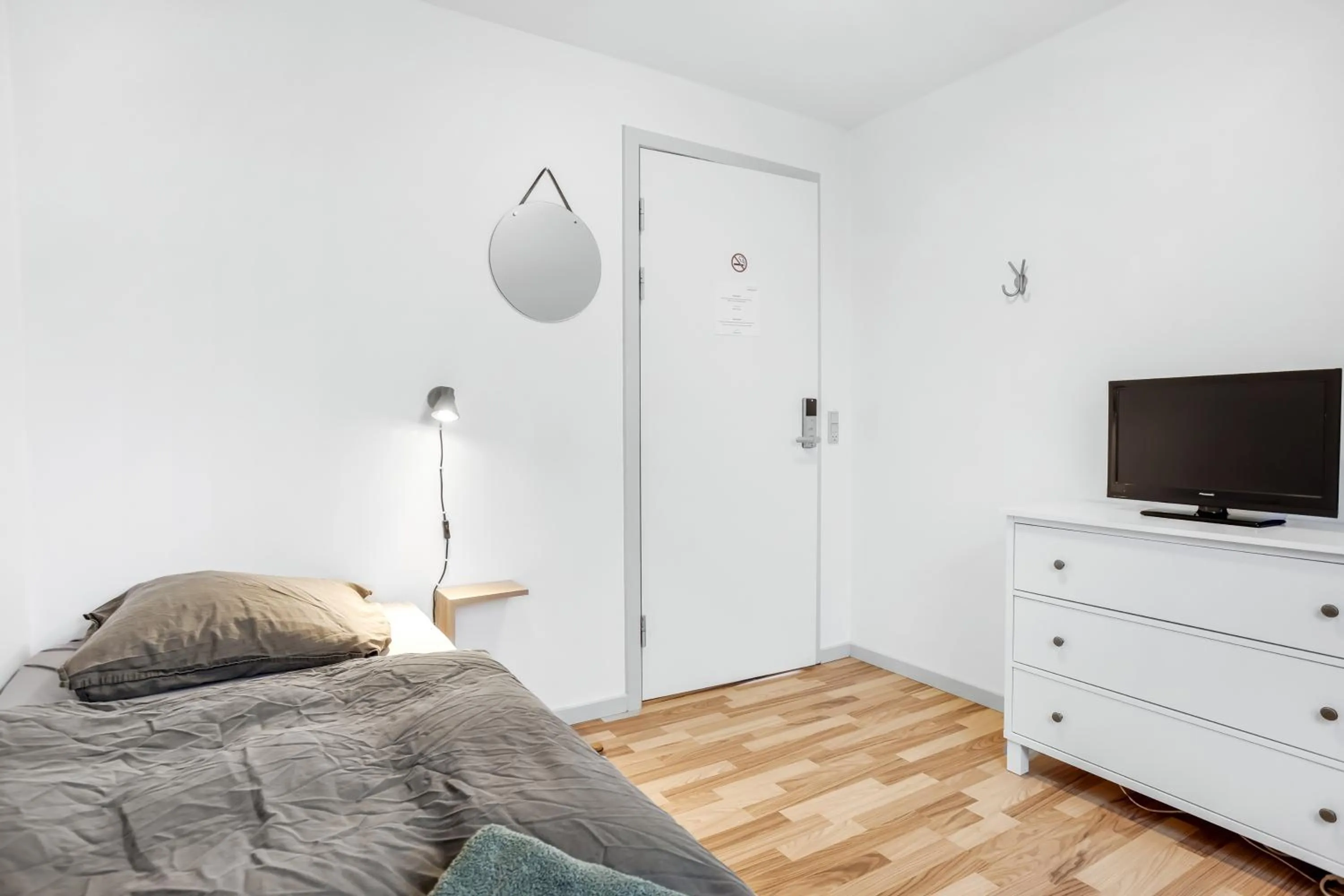 Bedroom in Storm's stay - Near MCH & BOXEN