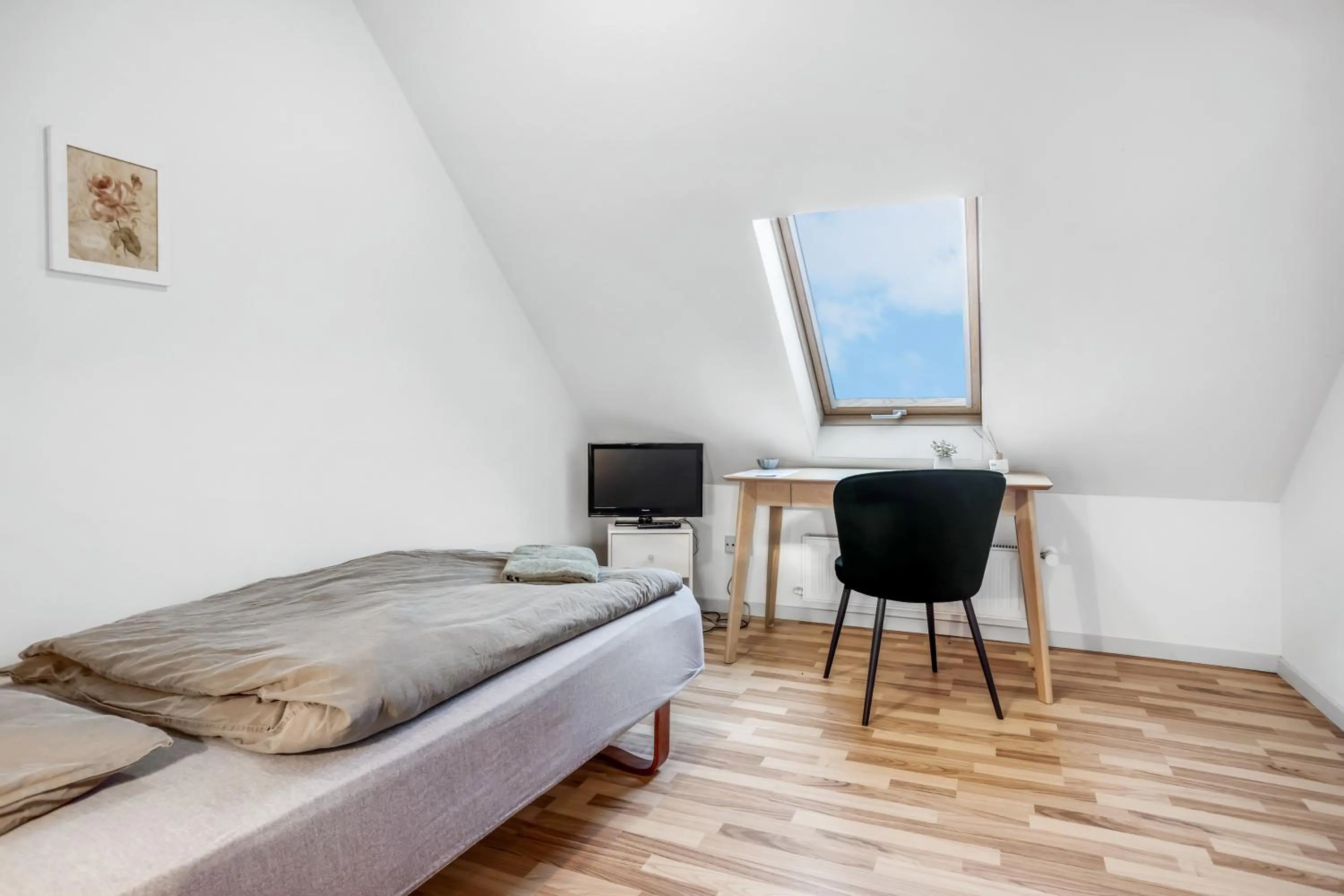 Bedroom in Storm's stay - Near MCH & BOXEN