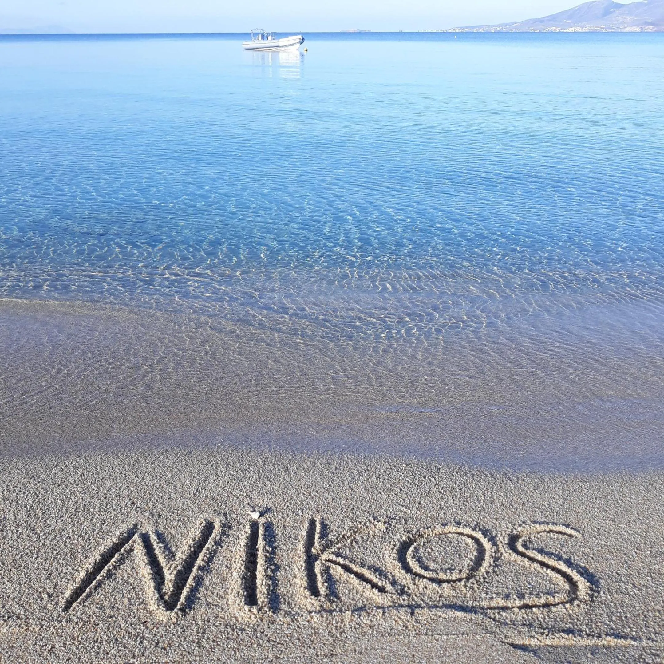 Nikos Apartments and Studios