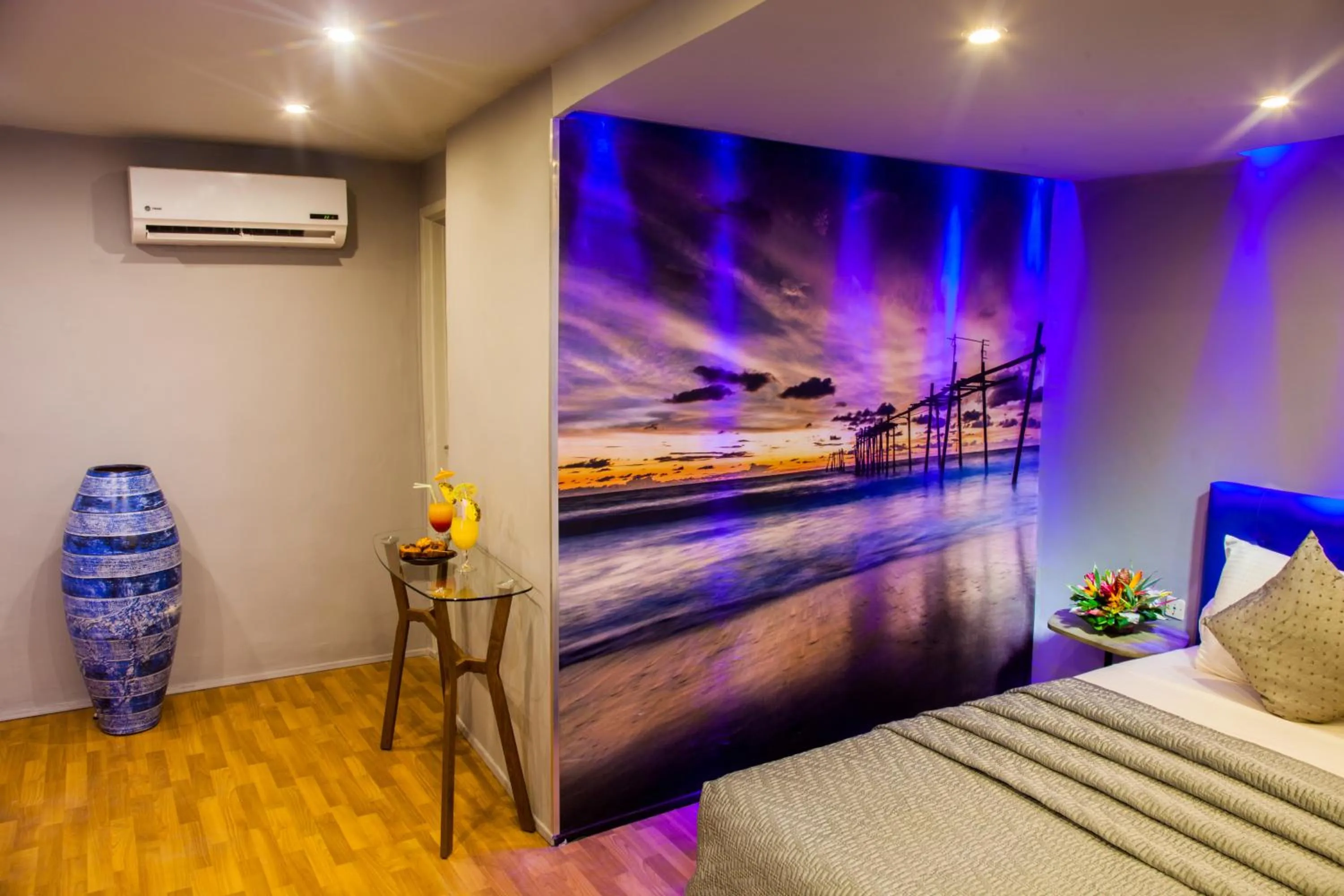 Photo of the whole room, Bed in Le Wafou