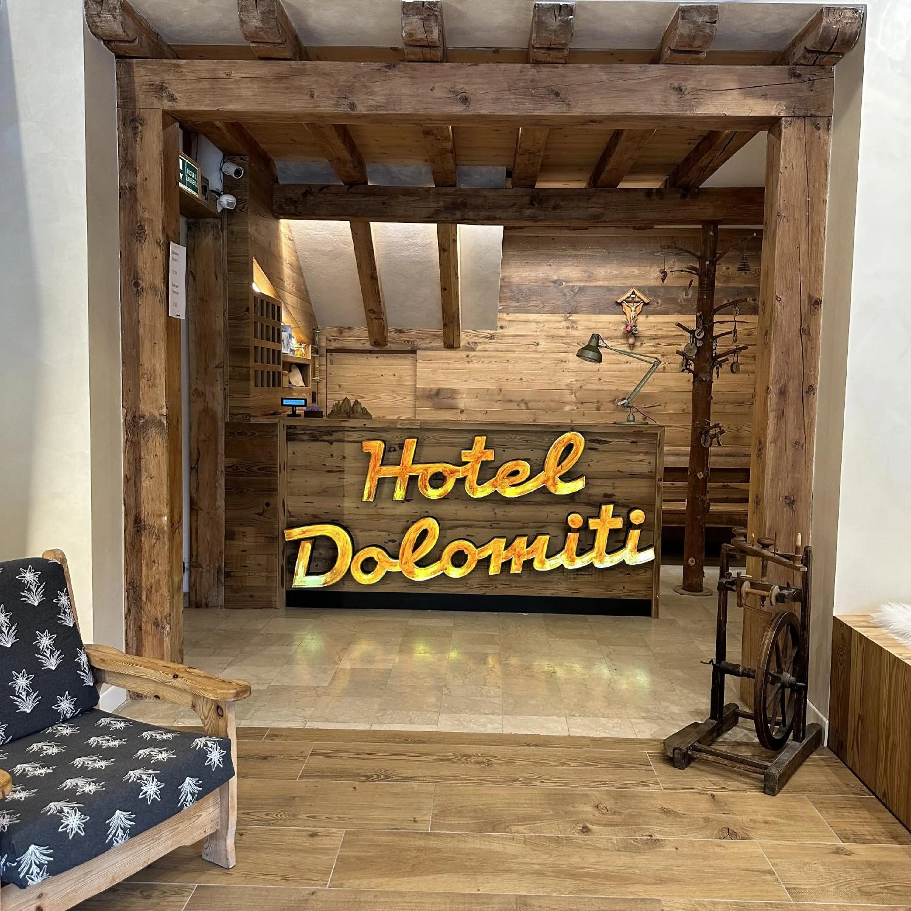 Lobby or reception in Hotel Dolomiti Des Alpes