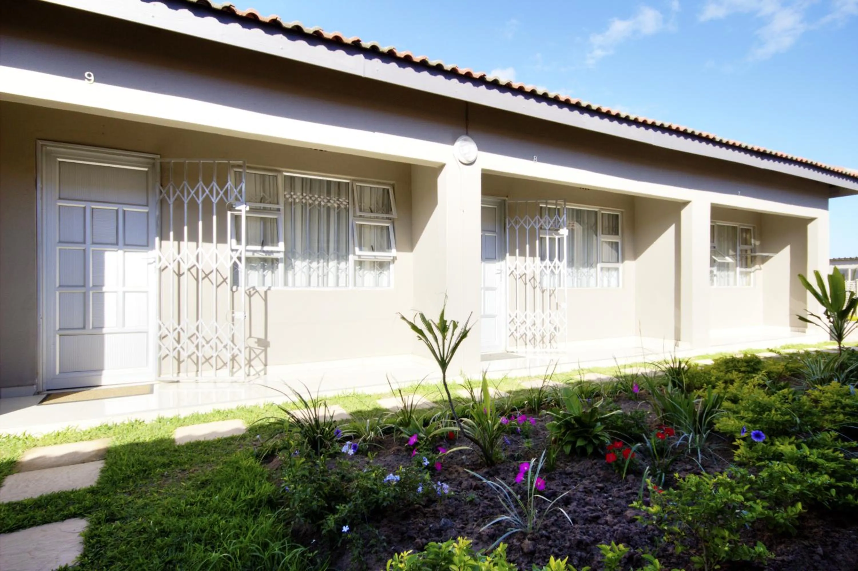 Day in Minilitha Lodge