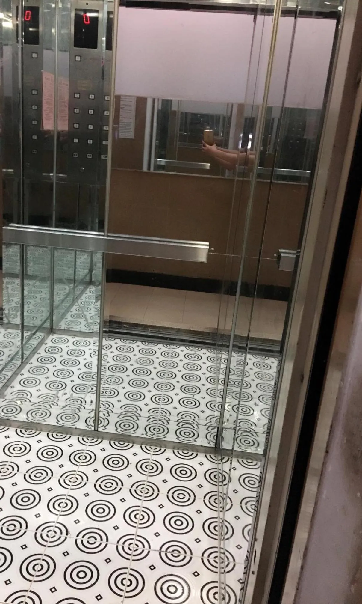 elevator in Hoang Nam Hotel